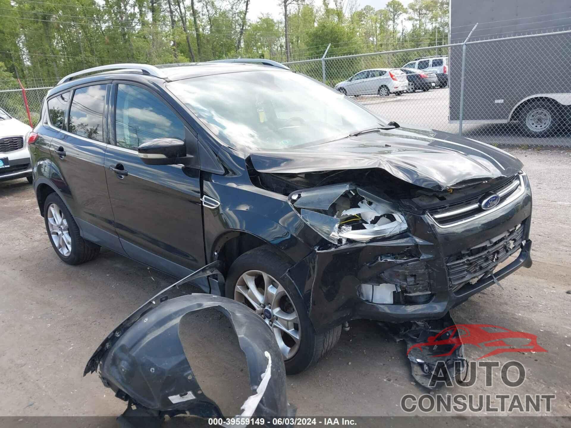 FORD ESCAPE 2016 - 1FMCU9J97GUC68027