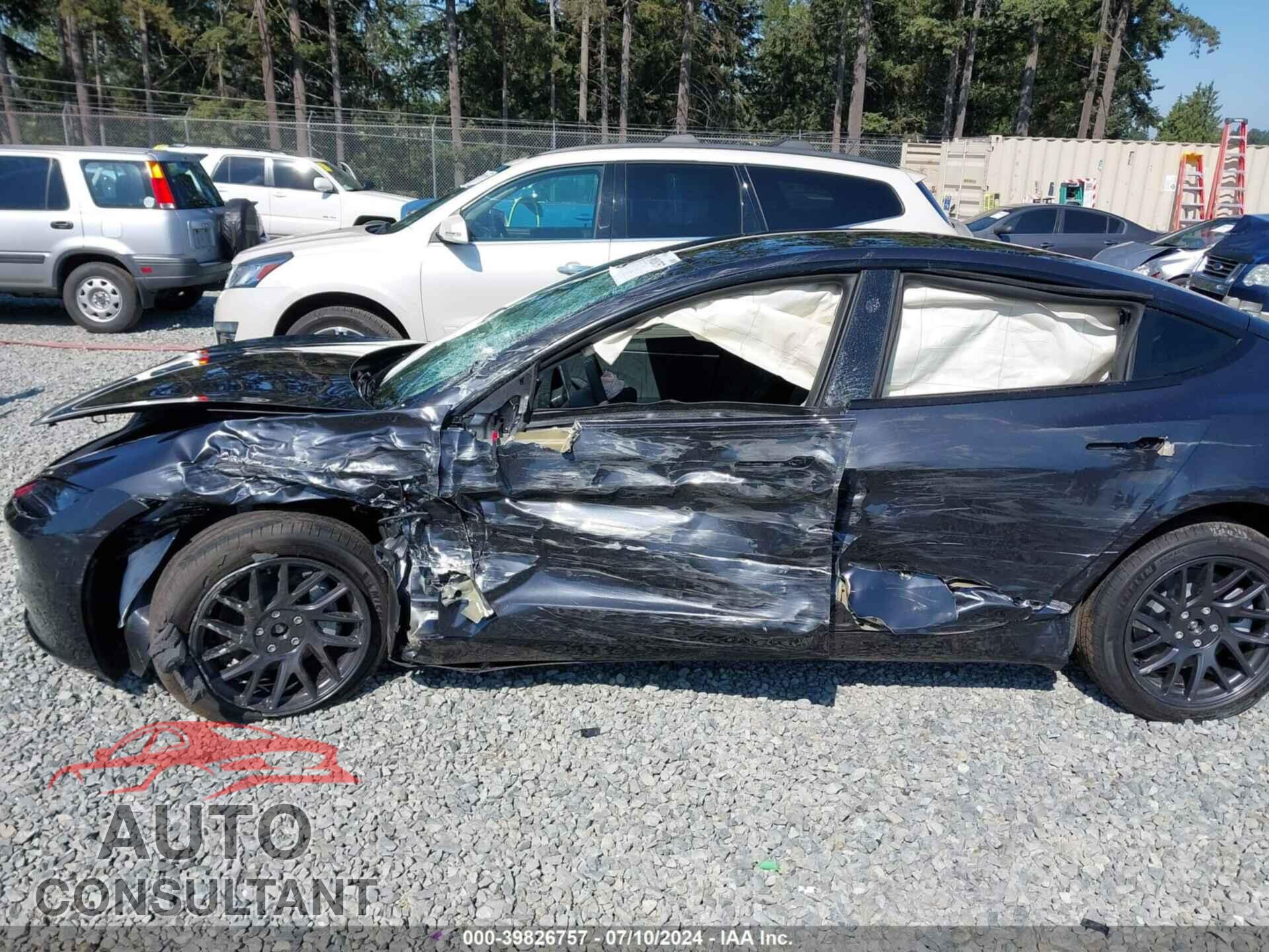 TESLA MODEL 3 2024 - 5YJ3E1EB9RF810076