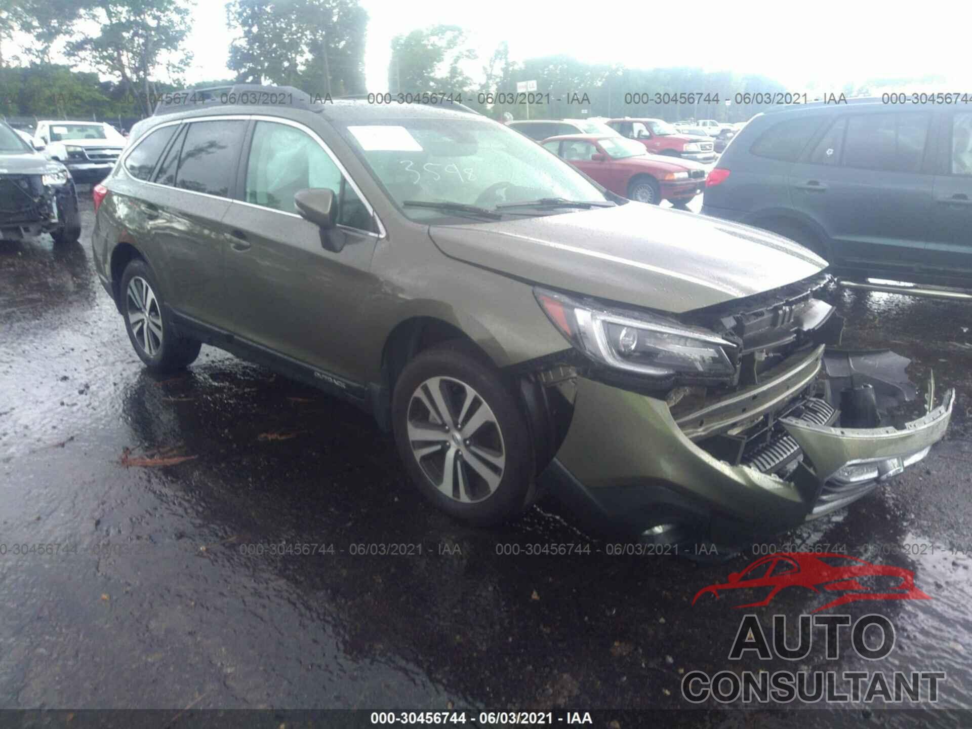 SUBARU OUTBACK 2018 - 4S4BSENCXJ3335233