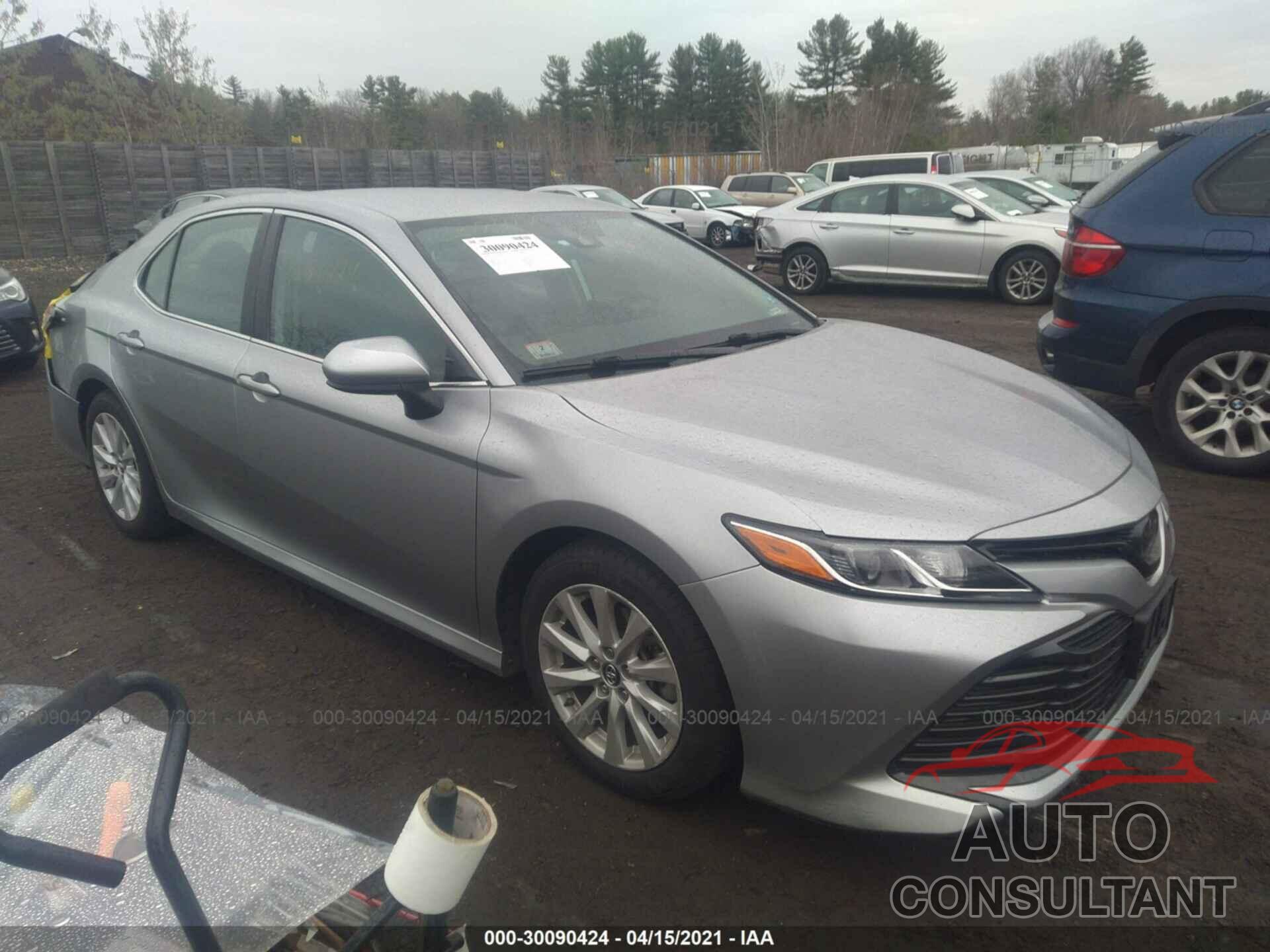 TOYOTA CAMRY 2019 - 4T1B11HK4KU742782