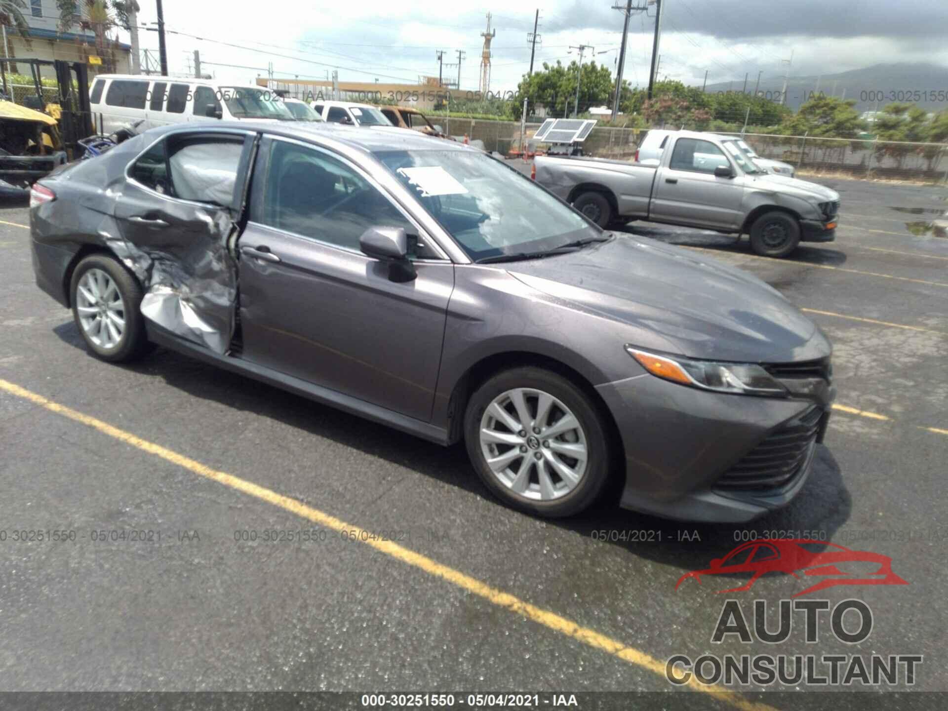 TOYOTA CAMRY 2019 - 4T1B11HK0KU187801