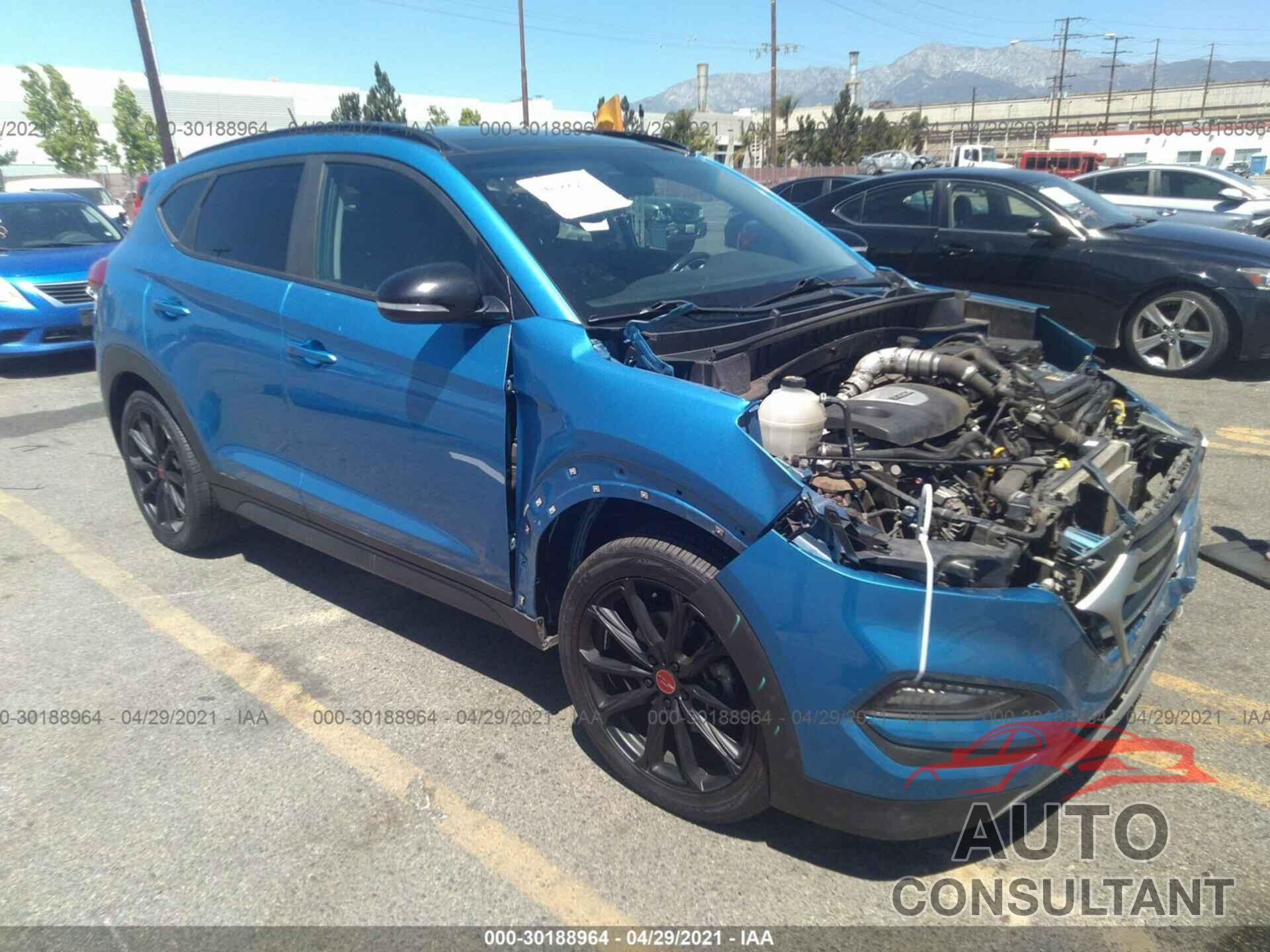 HYUNDAI TUCSON 2017 - KM8J33A27HU471348