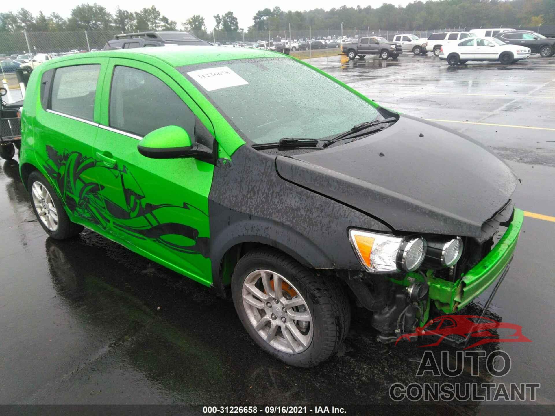 CHEVROLET SONIC 2016 - 1G1JC6SGXG4117945