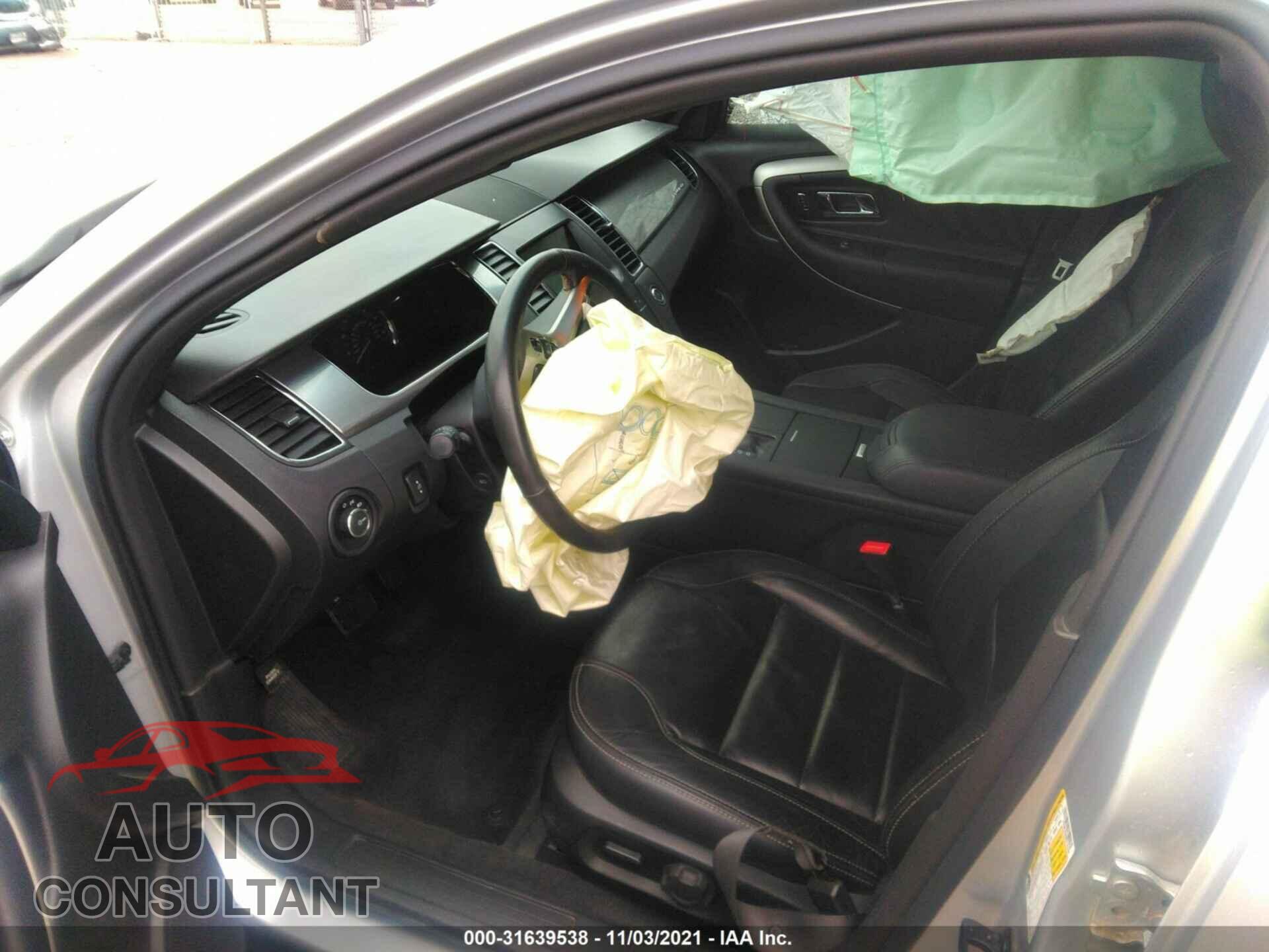 FORD TAURUS 2017 - 1FAHP2E99HG135200