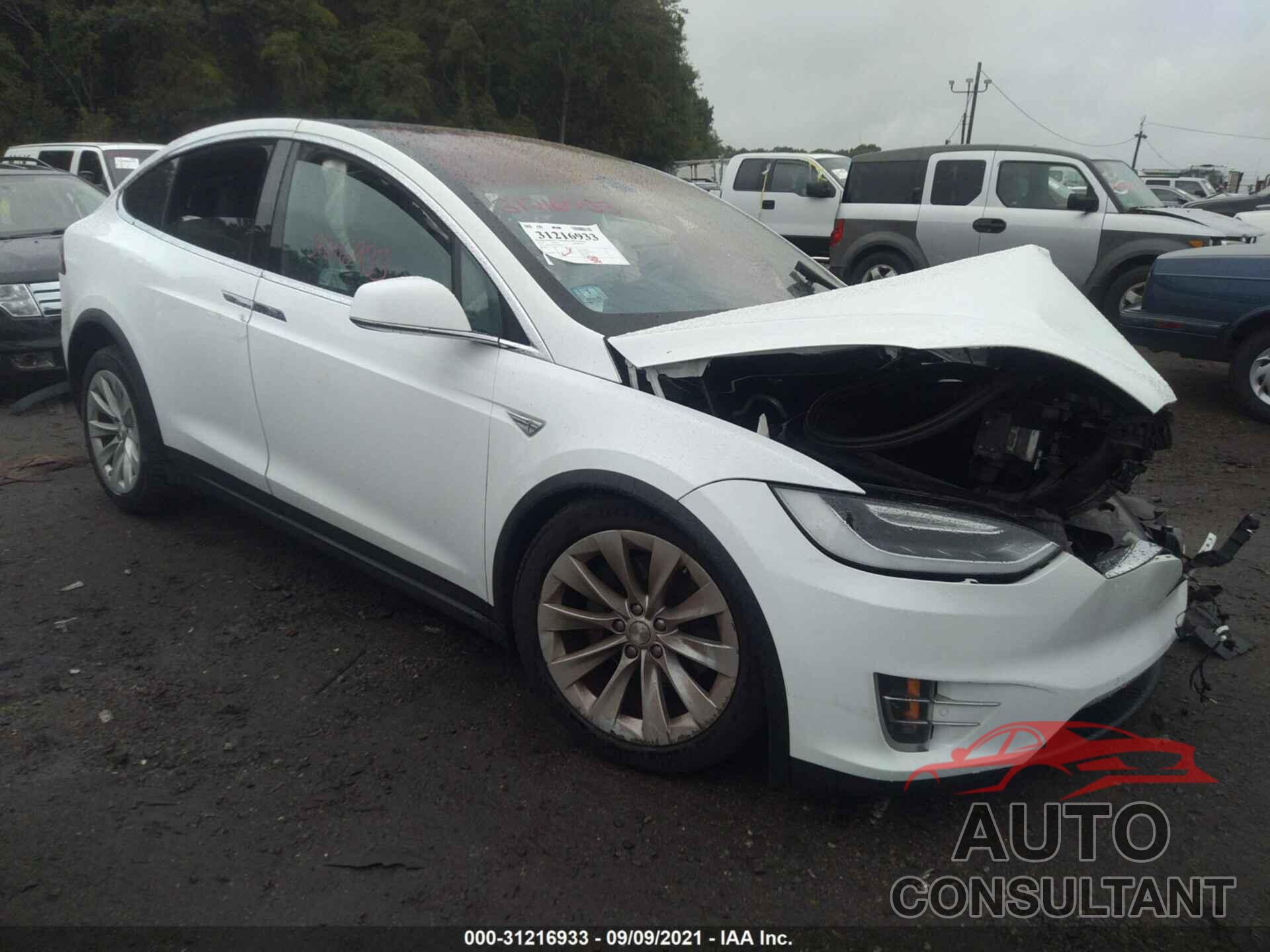 TESLA MODEL X 2016 - 5YJXCAE22GF008800