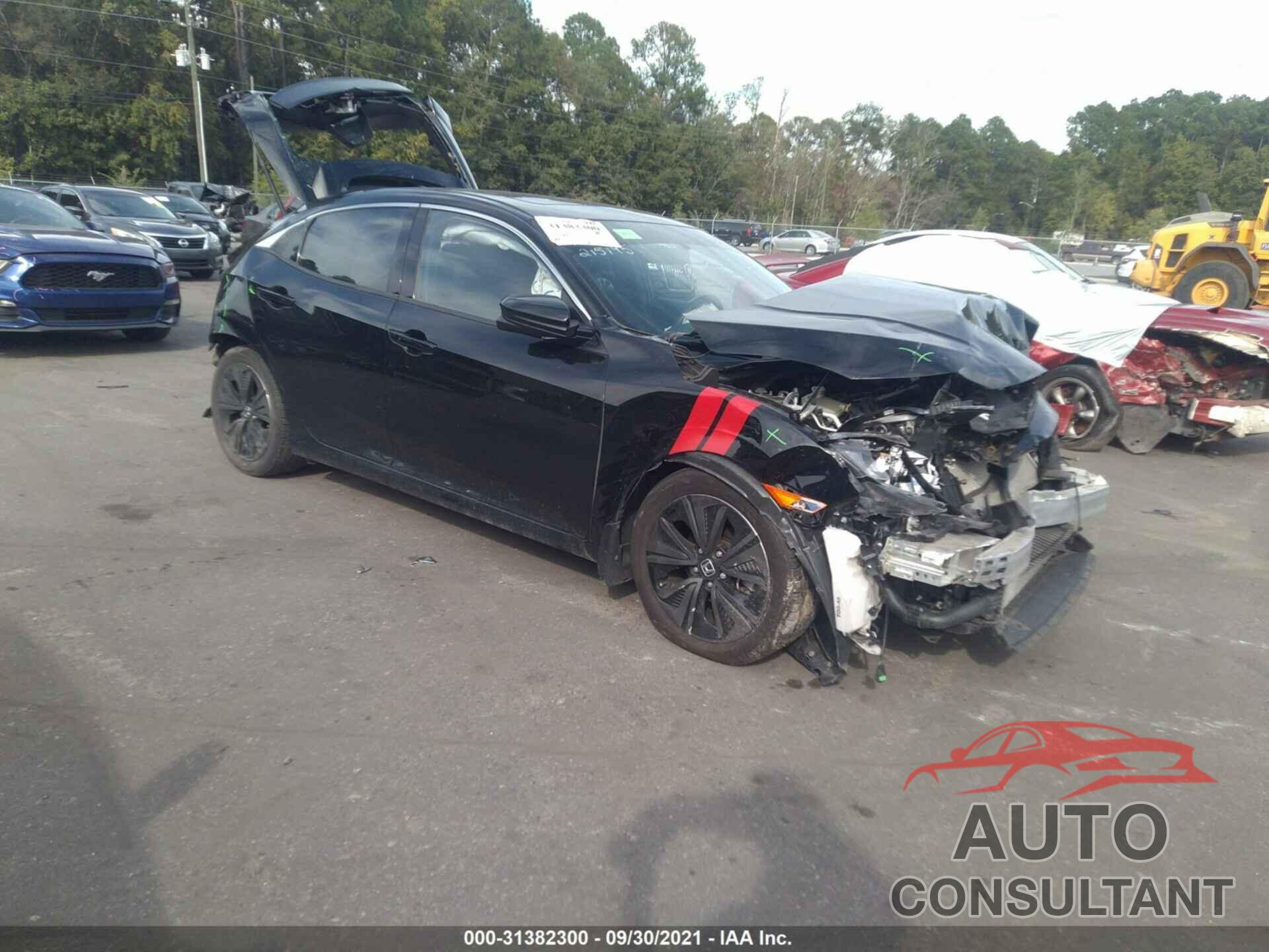 HONDA CIVIC HATCHBACK 2017 - SHHFK7H56HU215195