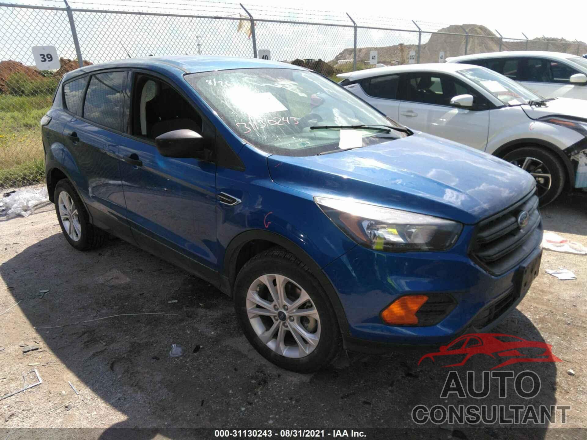 FORD ESCAPE 2018 - 1FMCU0F7XJUA30456
