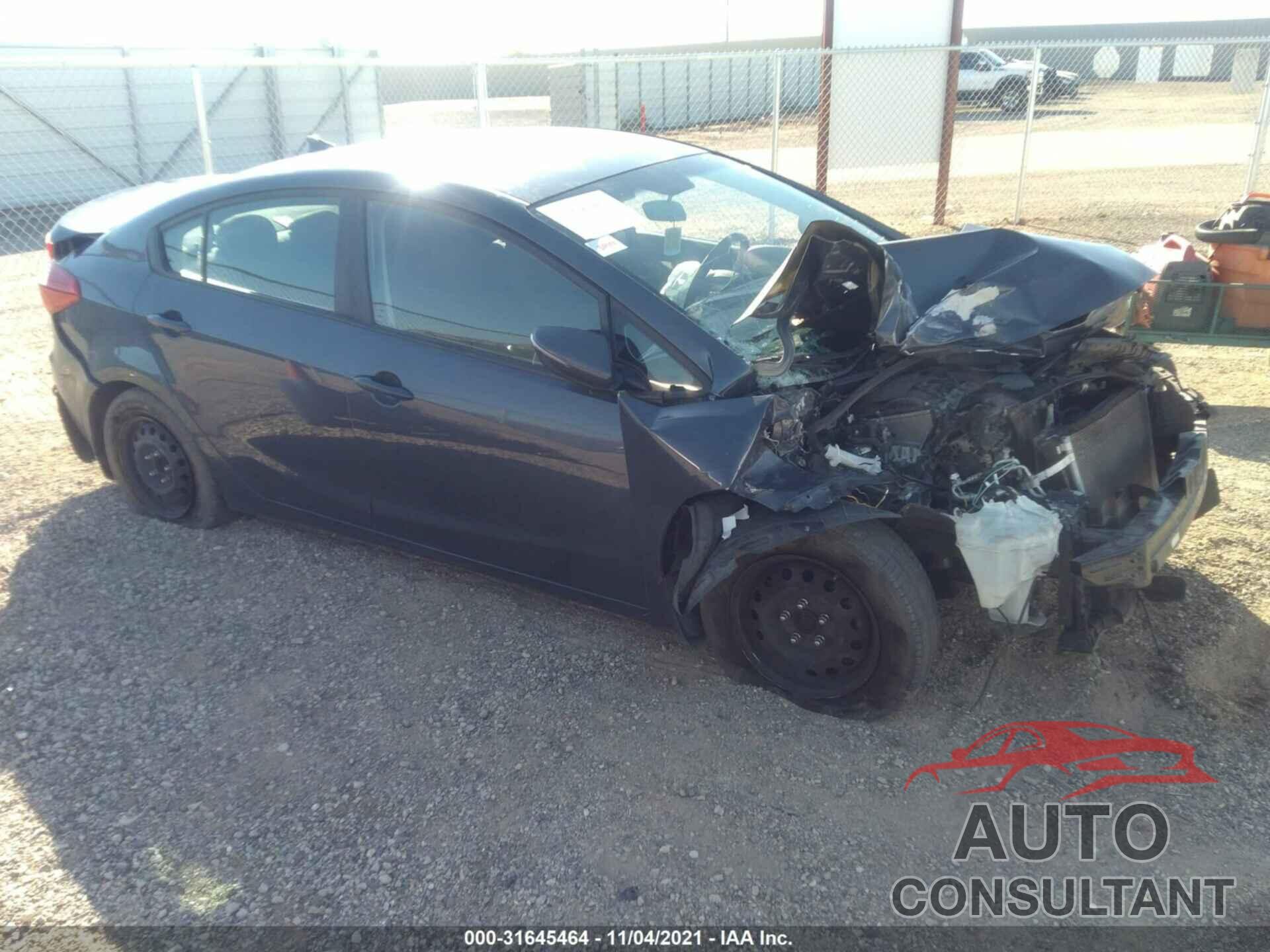 KIA FORTE 2016 - KNAFX4A61G5549121