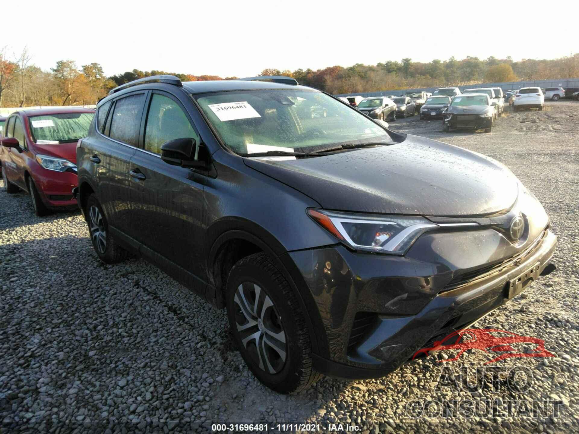 TOYOTA RAV4 2018 - JTMBFREV3JJ731355