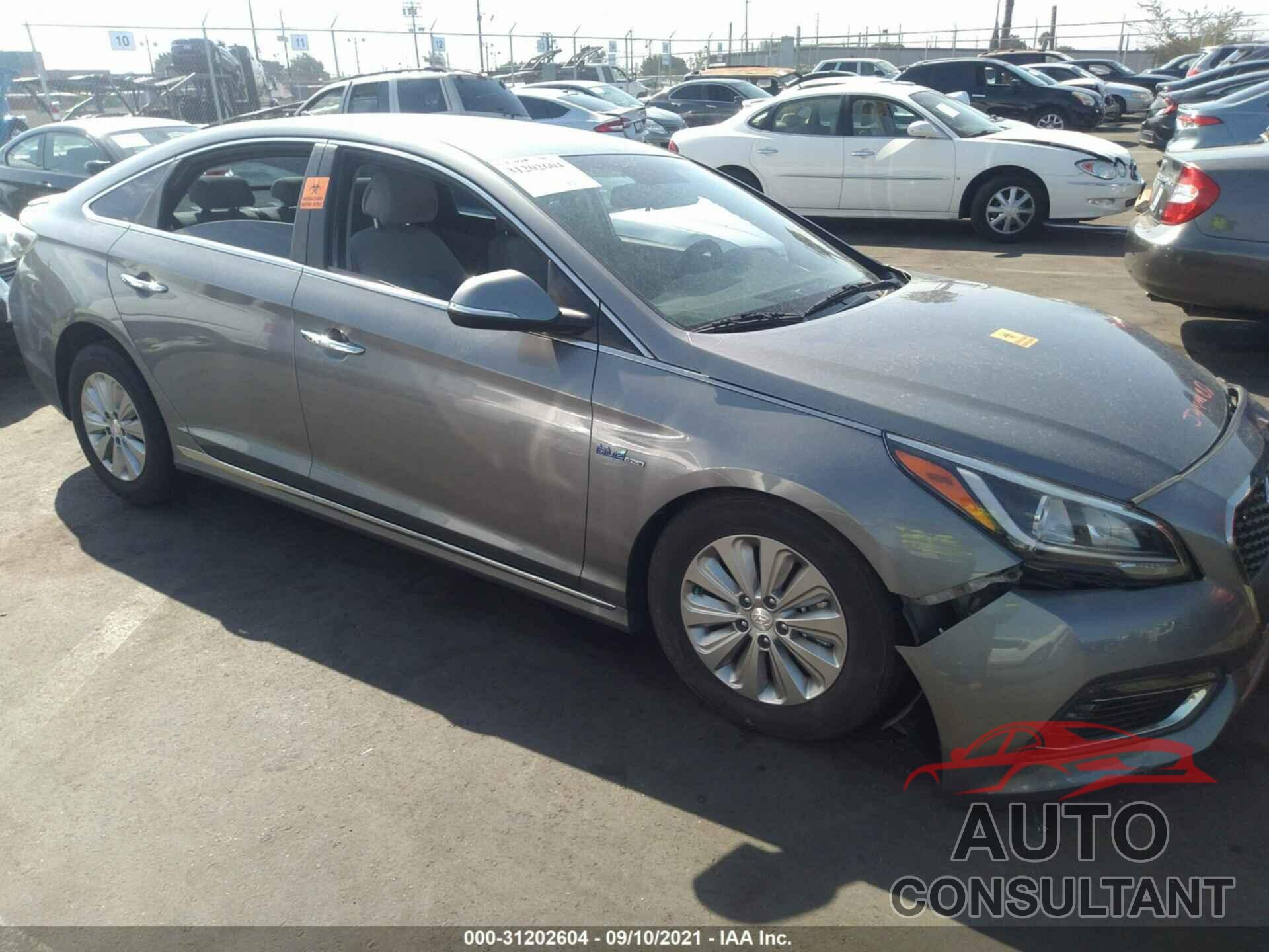 HYUNDAI SONATA HYBRID 2017 - KMHE24L35HA063092