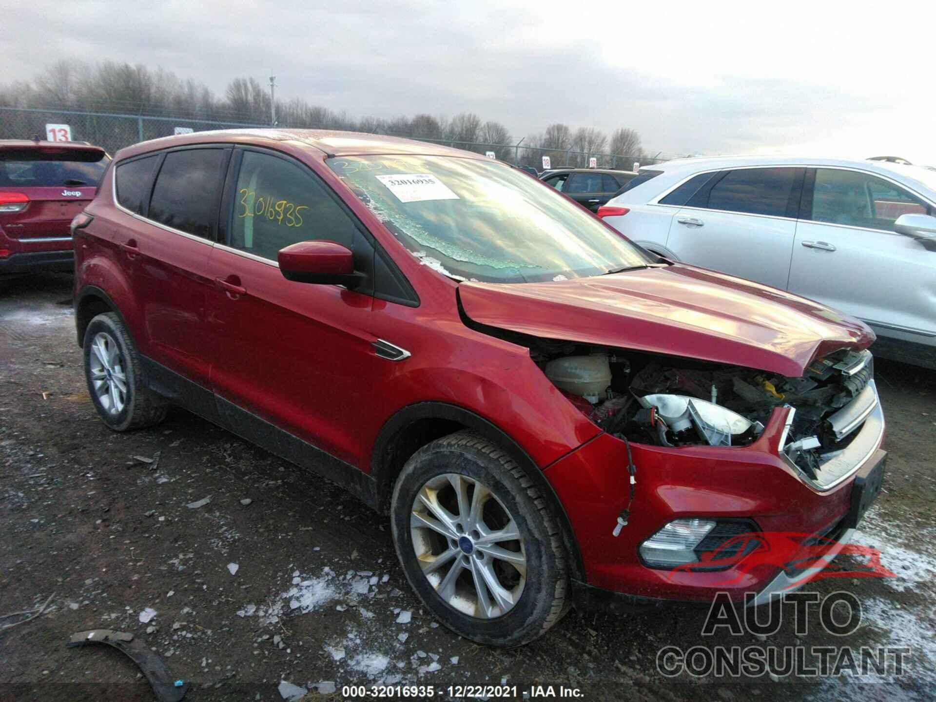 FORD ESCAPE 2017 - 1FMCU9GD4HUE28619