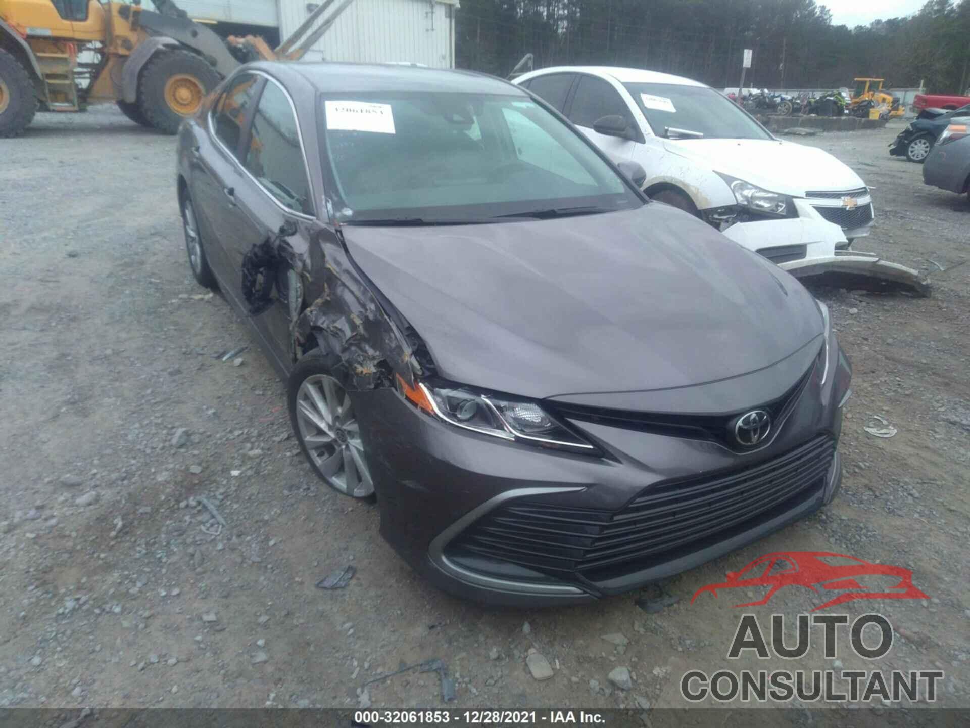 TOYOTA CAMRY 2021 - 4T1C11AK1MU455949