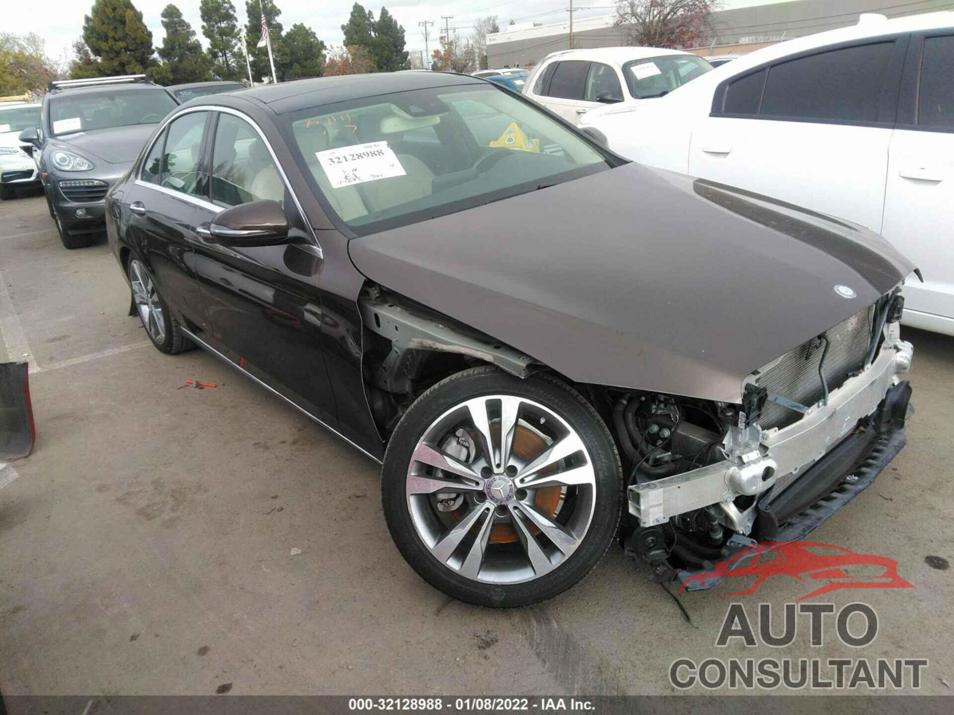 MERCEDES-BENZ C-CLASS 2016 - 55SWF4JB8GU129114