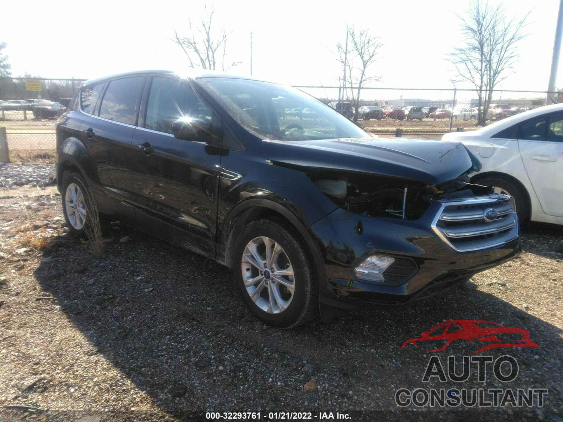 FORD ESCAPE 2017 - 1FMCU0GD9HUE85734