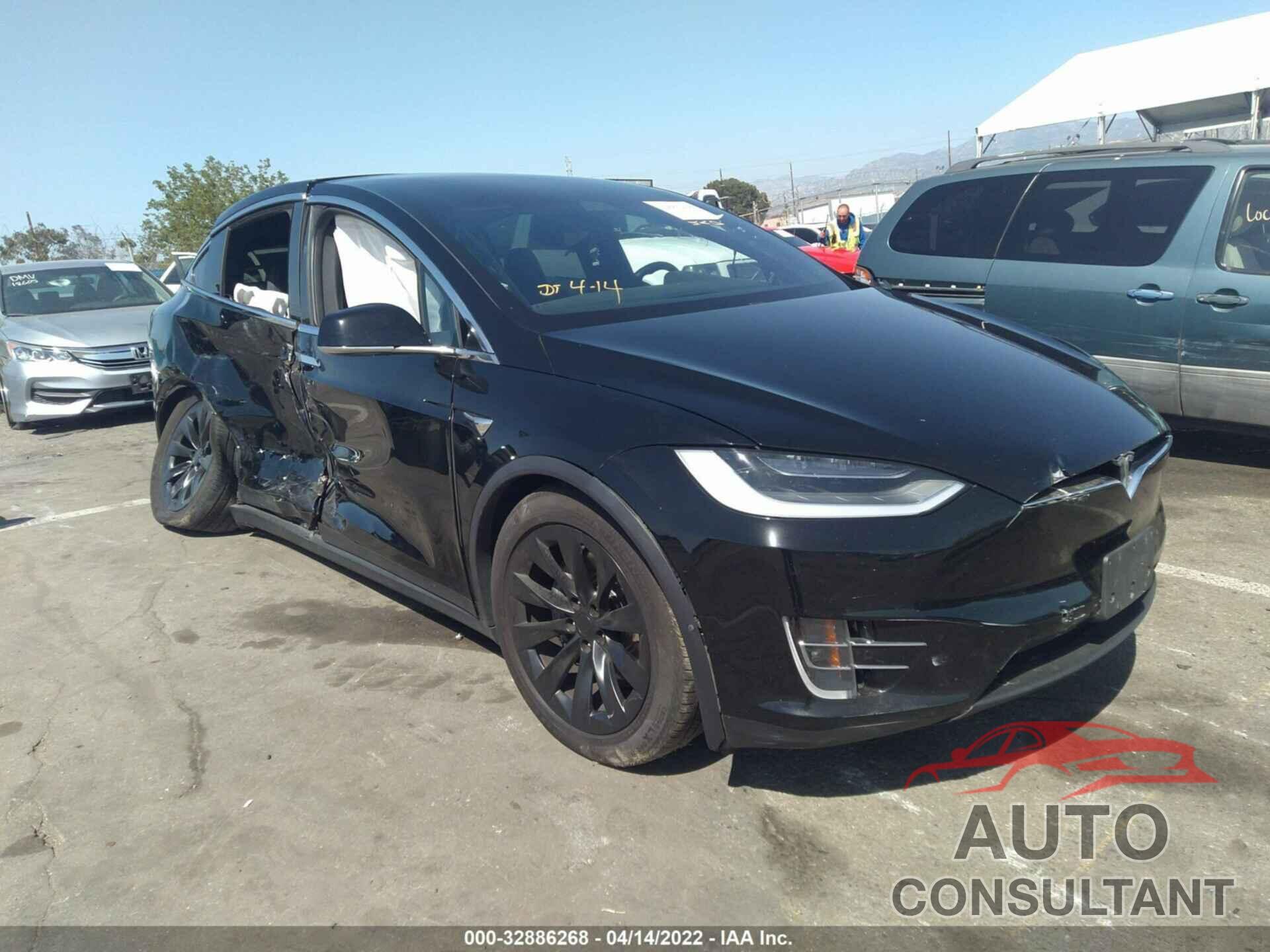 TESLA MODEL X 2018 - 5YJXCDE23JF127318