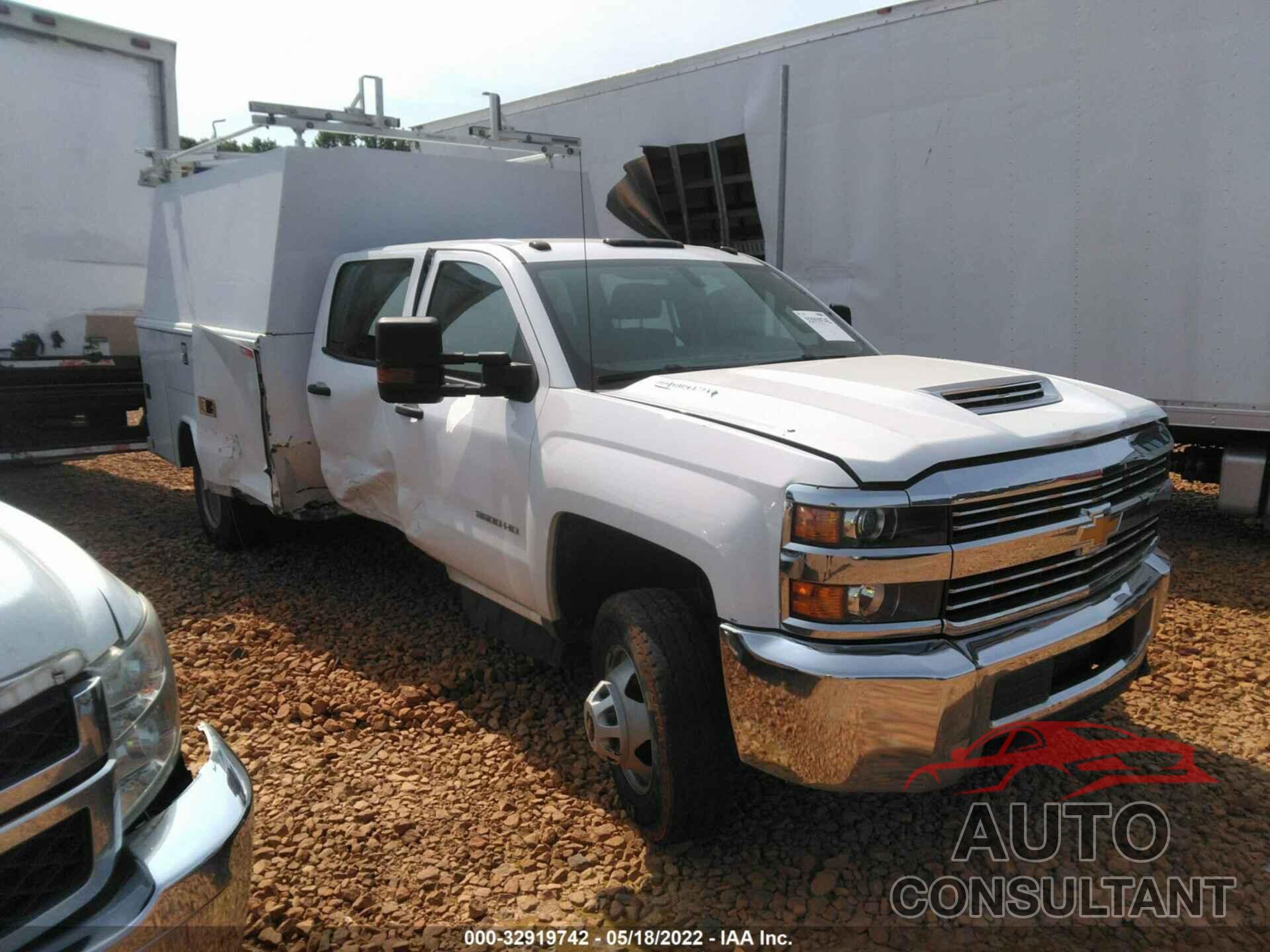 CHEVROLET SILVERADO 3500HD 2018 - 1GB4KYCY9JF140305