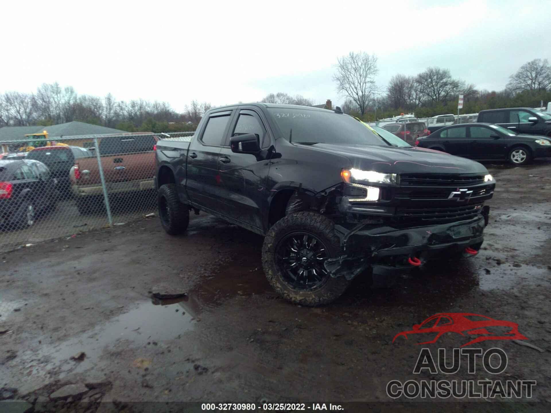 CHEVROLET SILVERADO 1500 2021 - 1GCPYFEL0MZ224139
