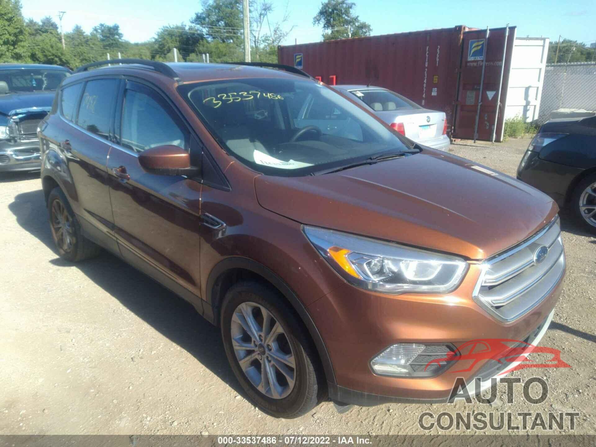 FORD ESCAPE 2017 - 1FMCU0GD3HUA59828