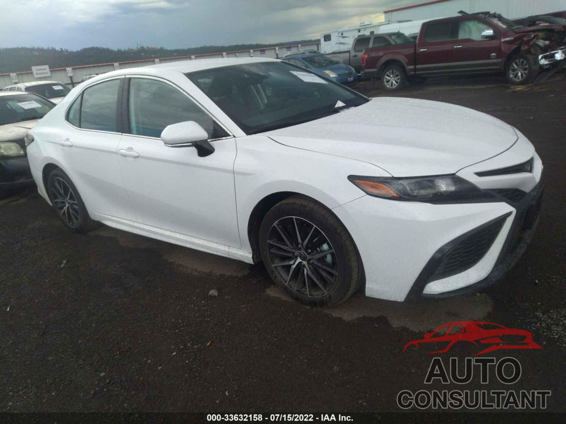 TOYOTA CAMRY 2022 - 4T1G11AK8NU697060