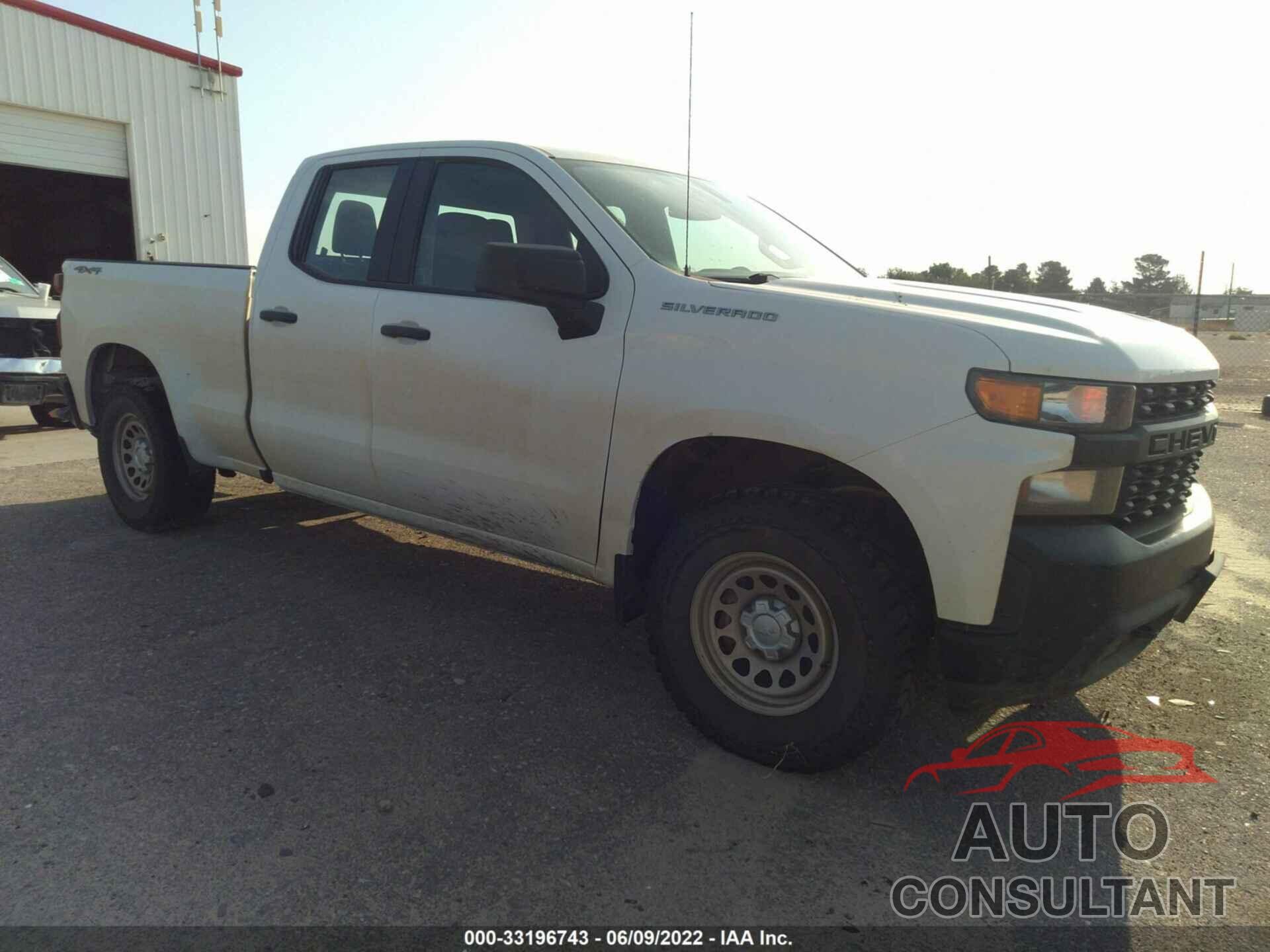 CHEVROLET SILVERADO 1500 2019 - 1GCRYAEF7KZ188517