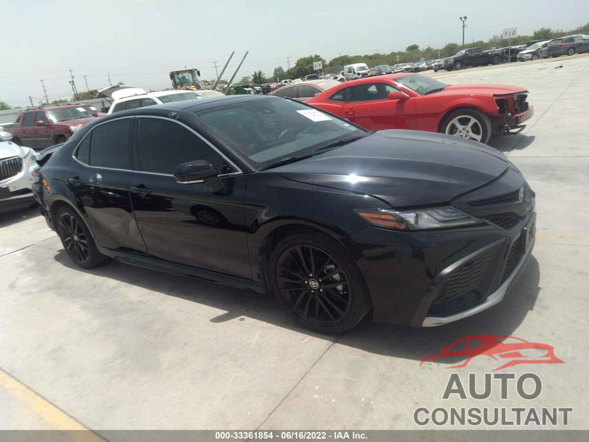 TOYOTA CAMRY 2021 - 4T1K61AK0MU608687
