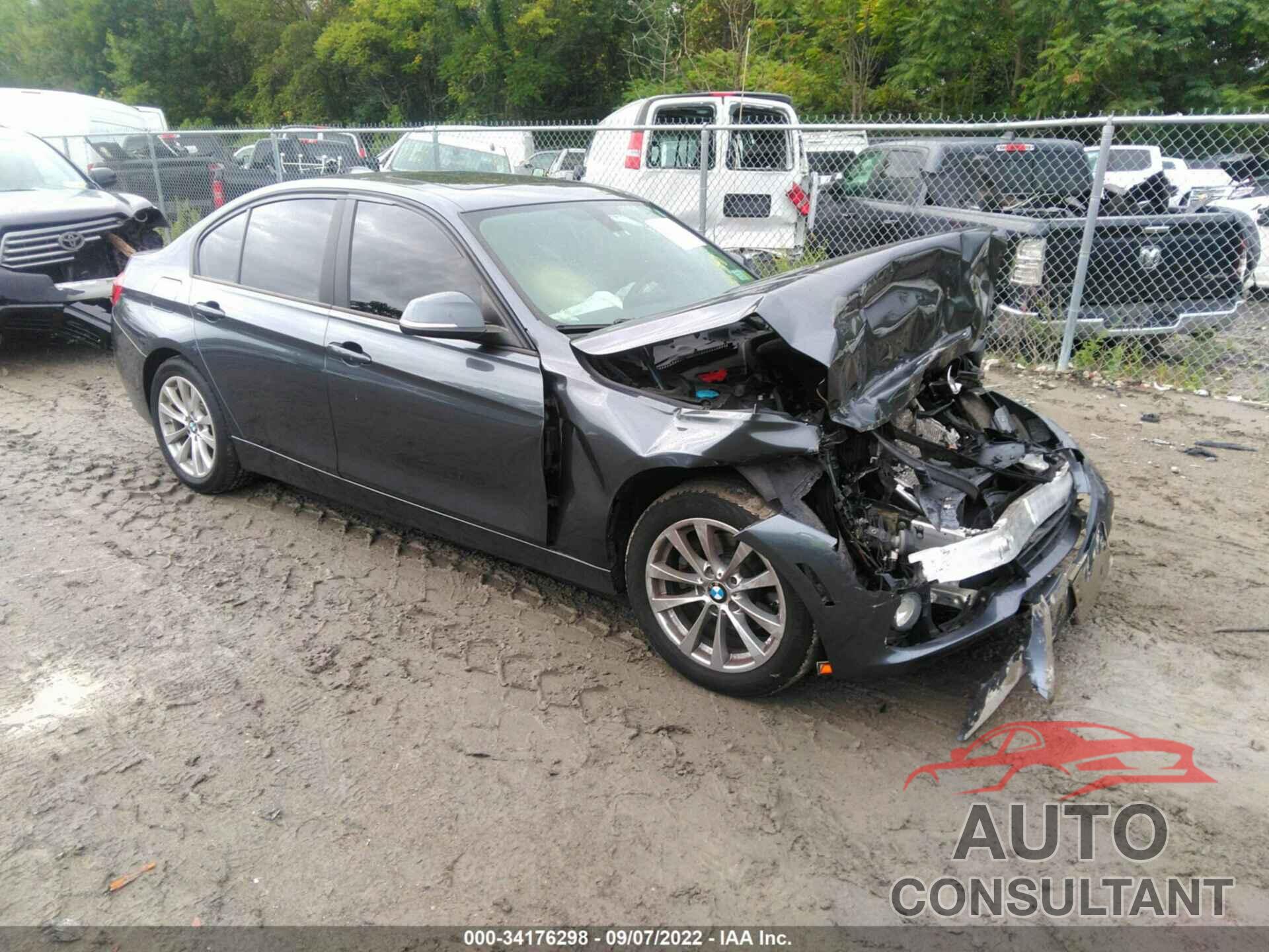 BMW 3 SERIES 2017 - WBA8E5G5XHNU41360