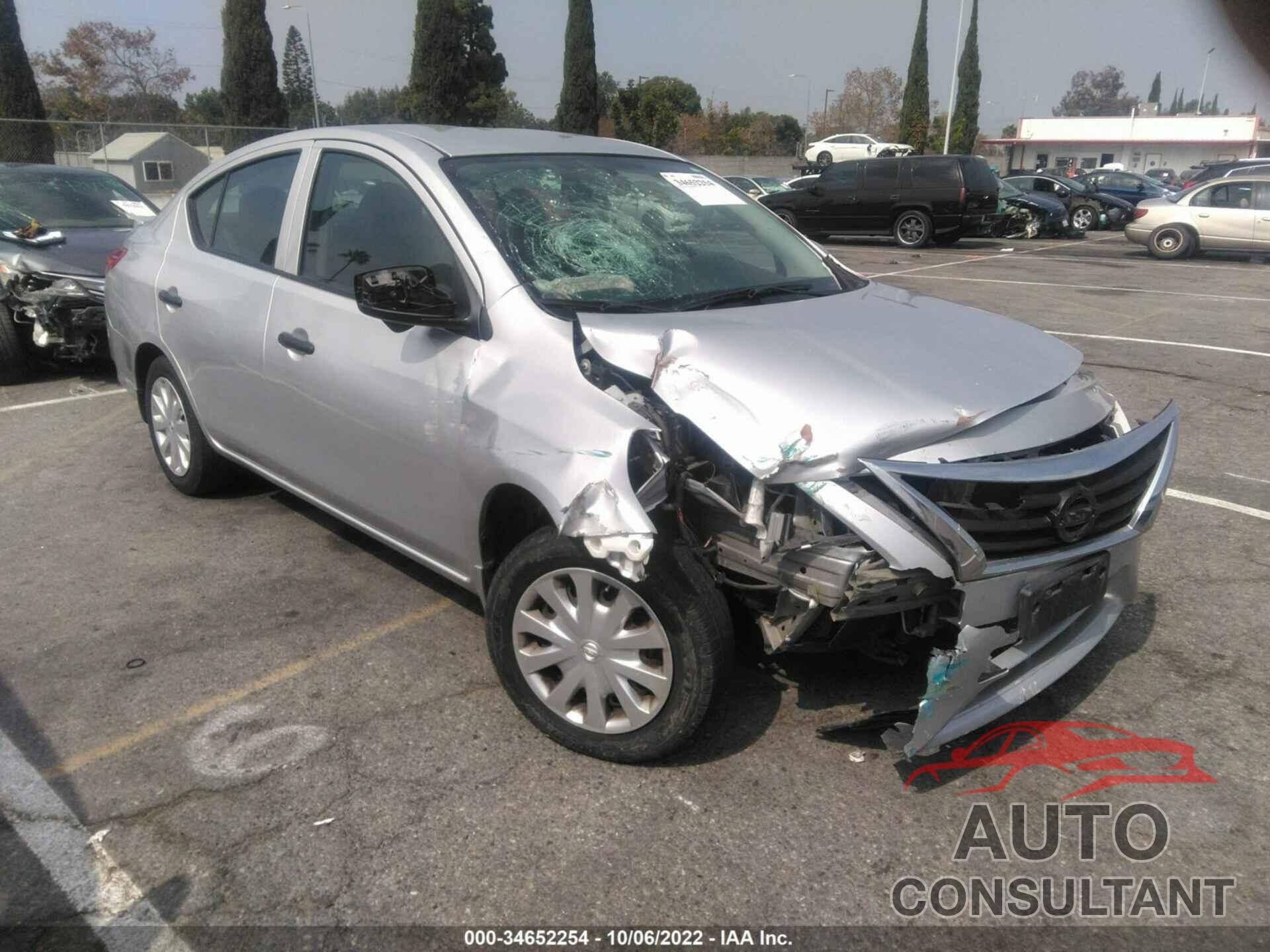 NISSAN VERSA 2016 - 3N1CN7APXGL827104