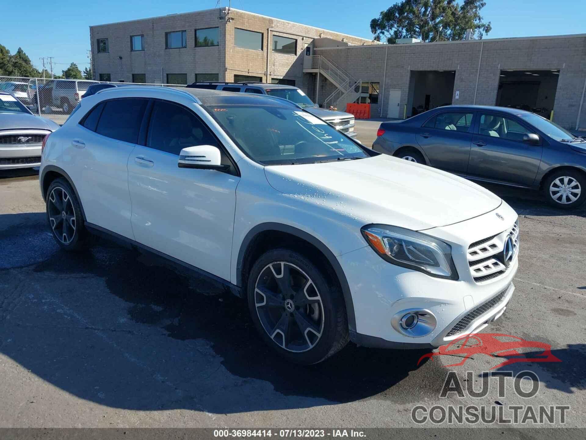 MERCEDES-BENZ GLA 250 2020 - WDCTG4GB1LU022698