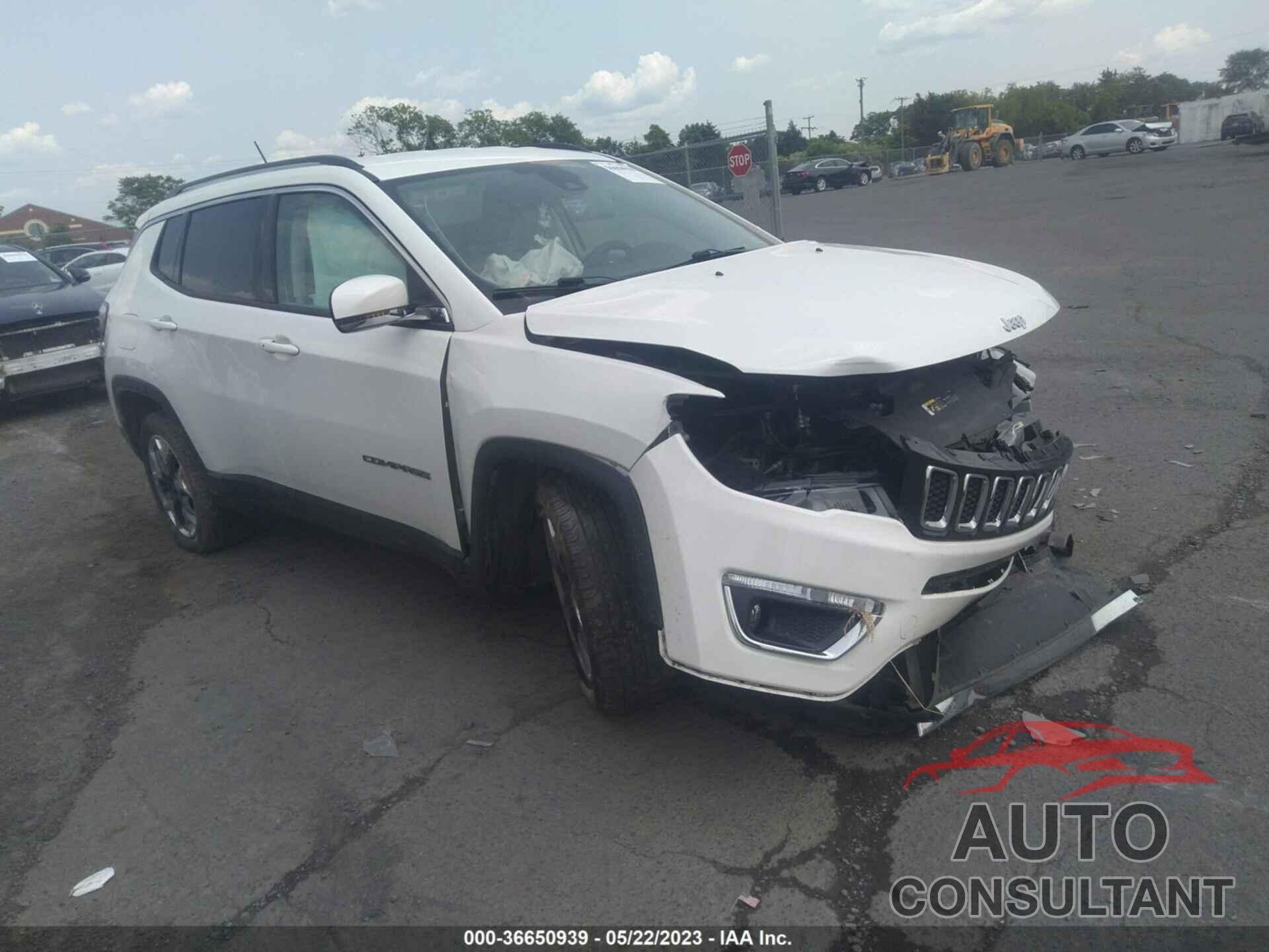 JEEP COMPASS 2018 - 3C4NJCCB8JT358839