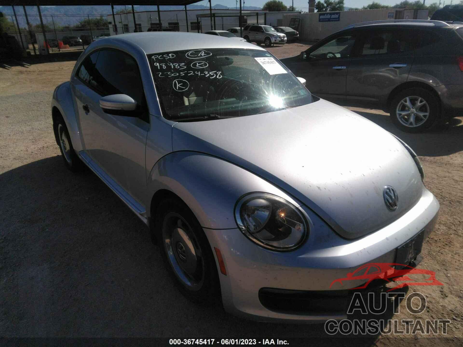 VOLKSWAGEN BEETLE COUPE 2015 - 3VWF17AT8FM600759