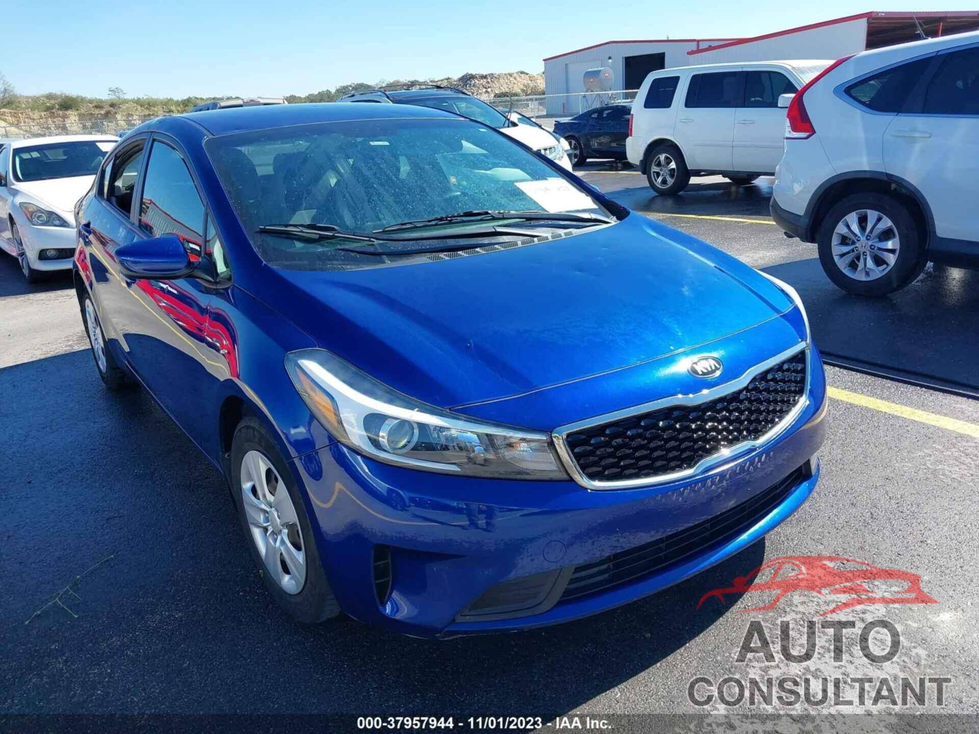 KIA FORTE 2018 - 3KPFK4A73JE175312