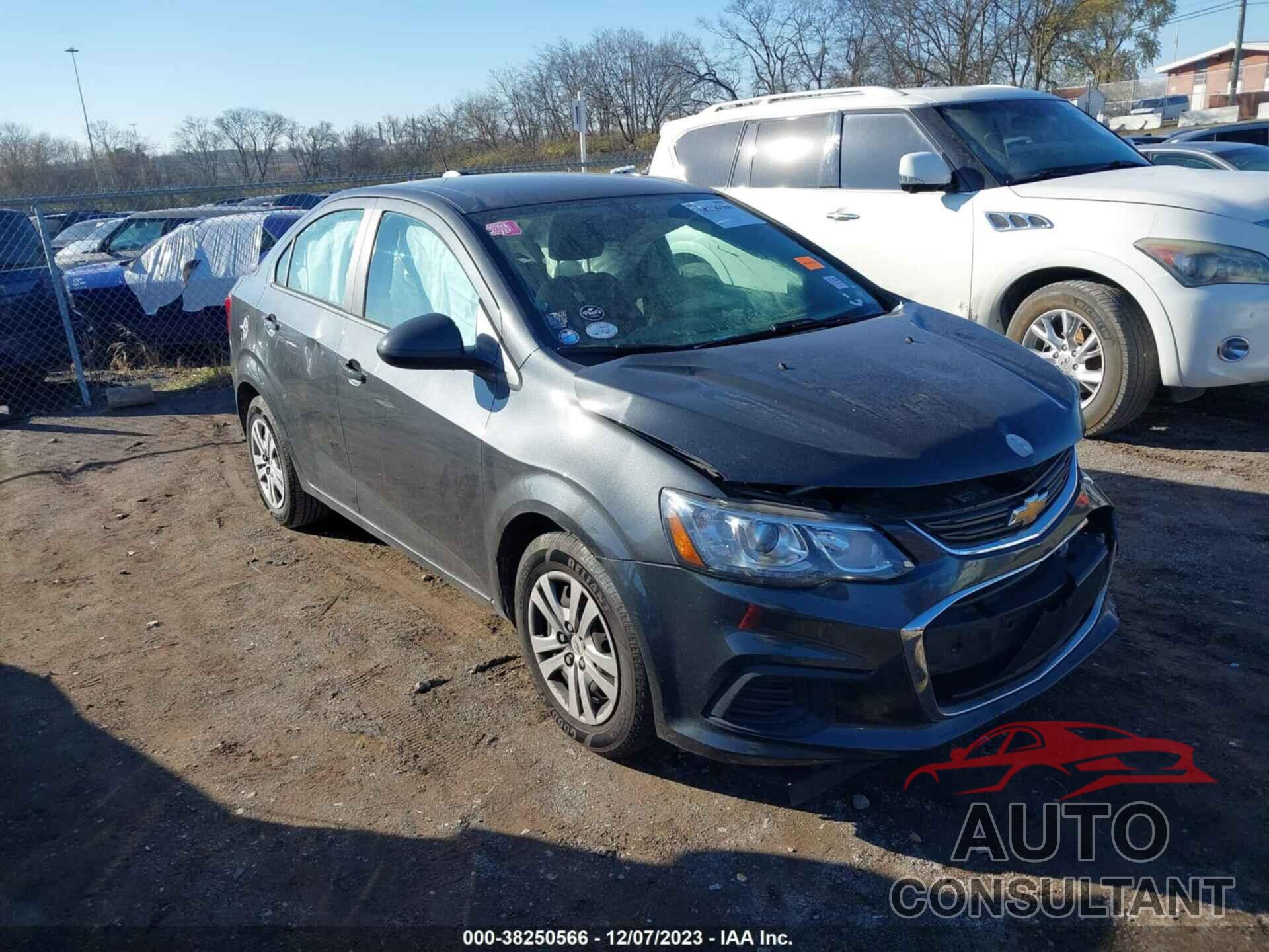 CHEVROLET SONIC 2017 - 1G1JB5SH9H4162446