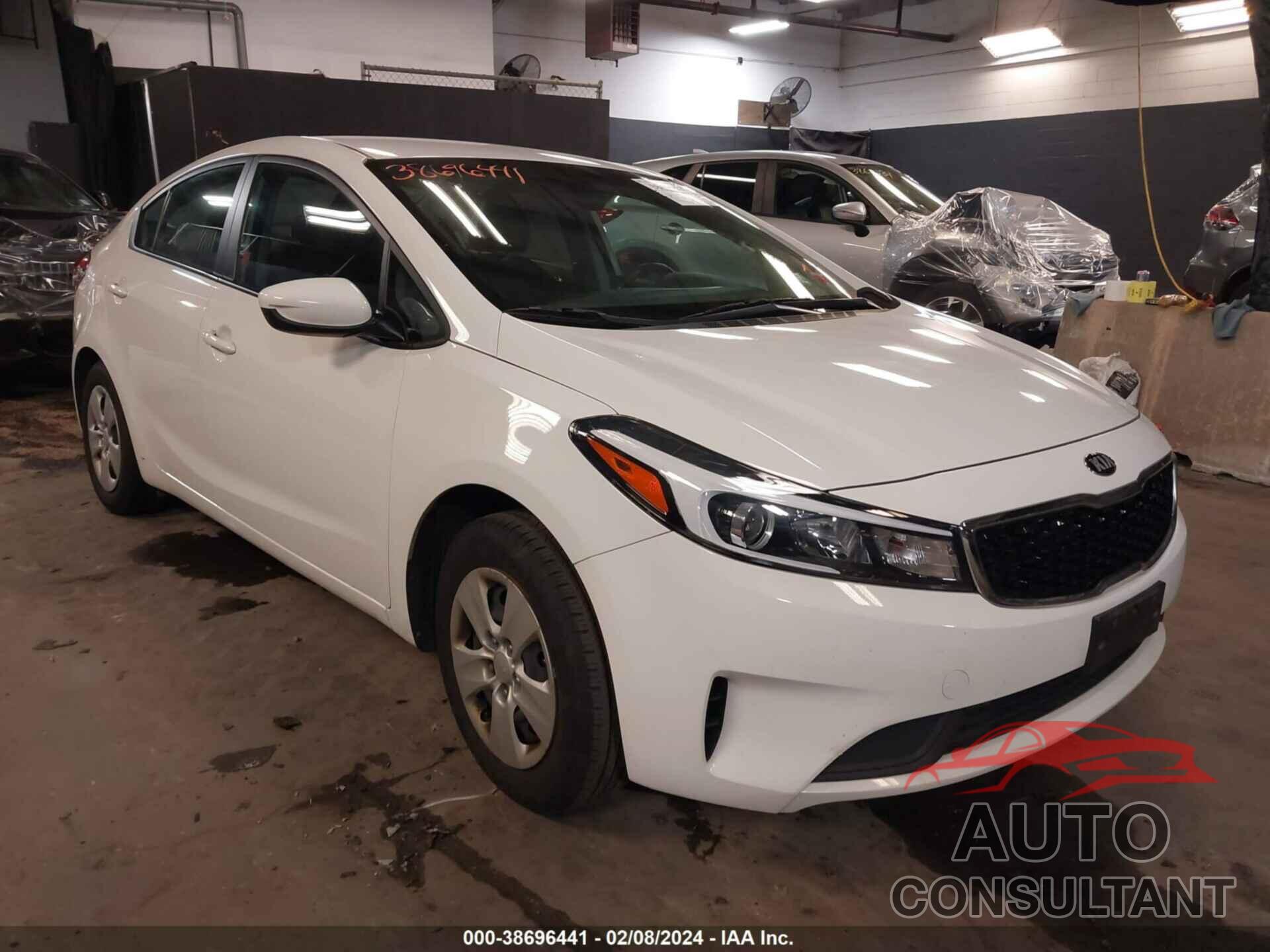 KIA FORTE 2018 - 3KPFK4A77JE270858