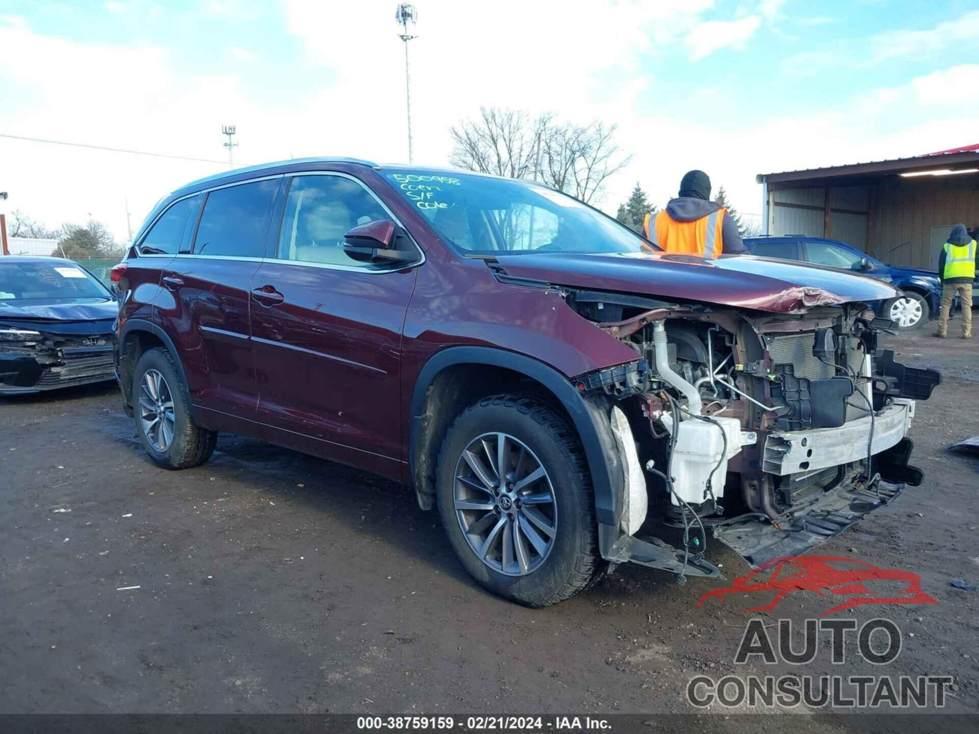 TOYOTA HIGHLANDER 2018 - 5TDJZRFH6JS914151