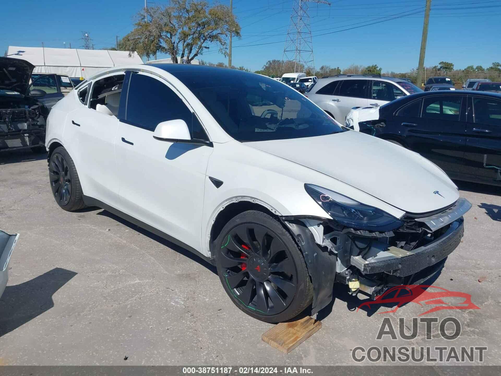 TESLA MODEL Y 2022 - 7SAYGDEFXNF377773