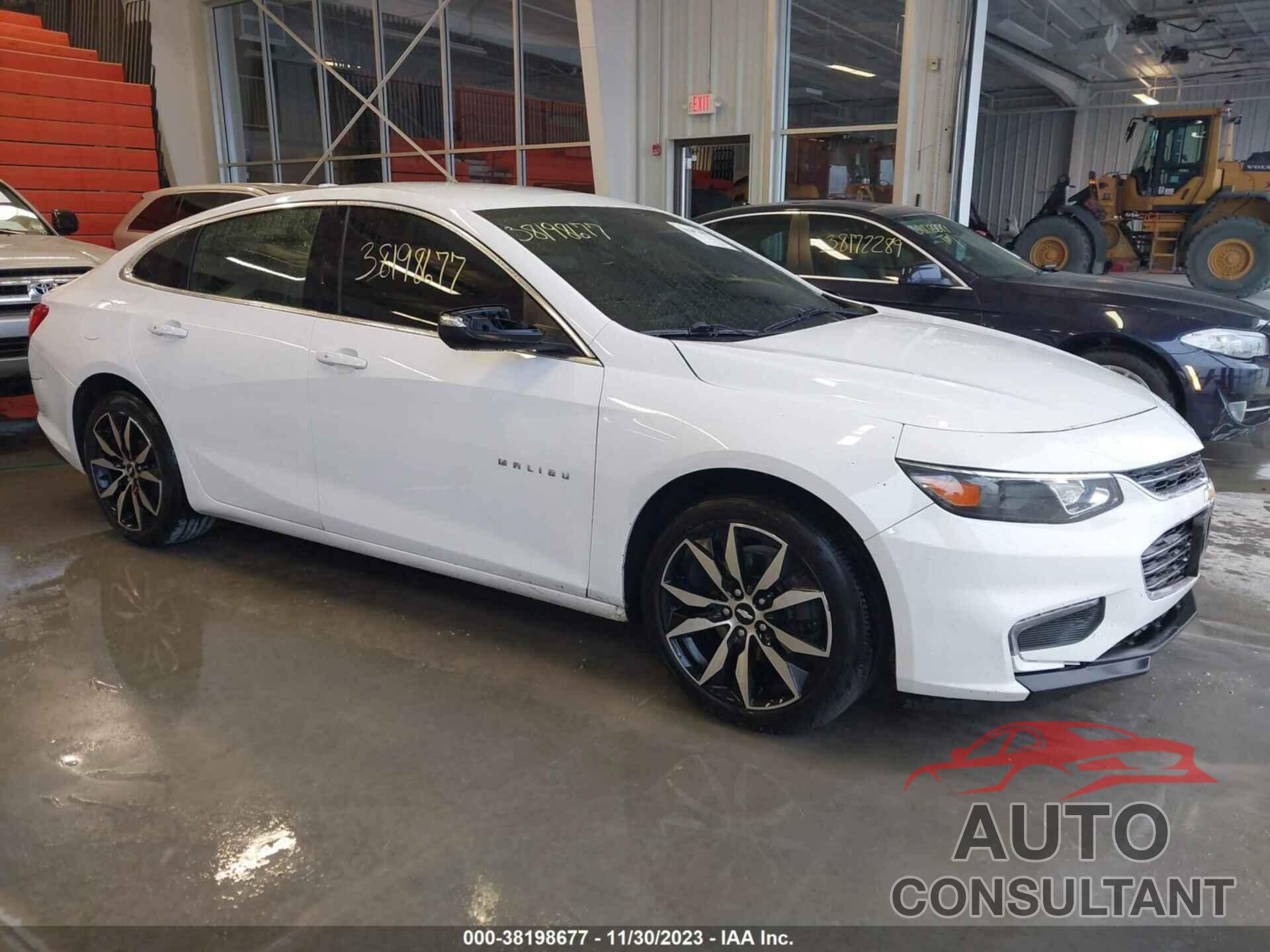 CHEVROLET MALIBU 2018 - 1G1ZD5ST1JF118775