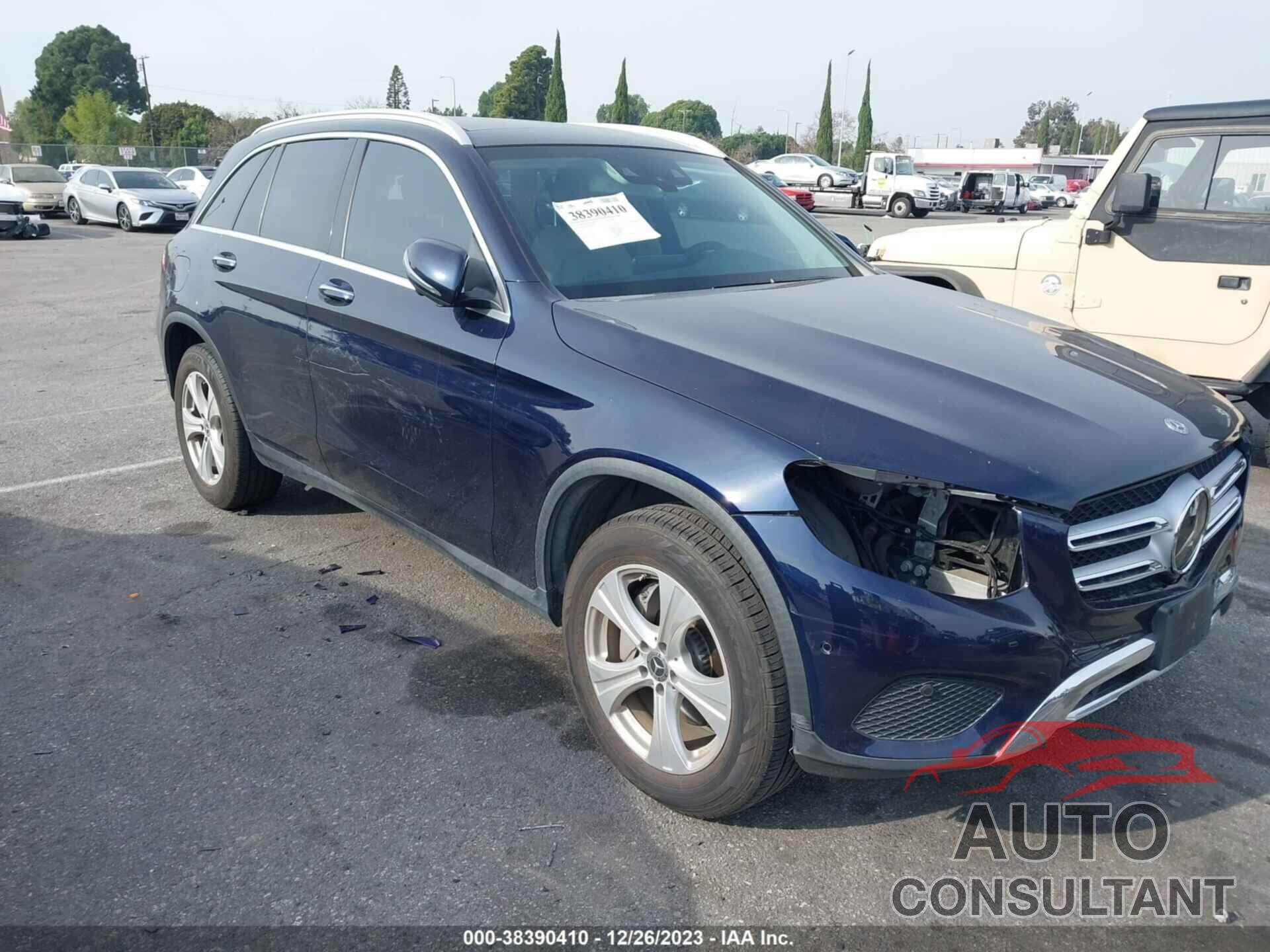 MERCEDES-BENZ GLC 300 2018 - WDC0G4JB5JV095415