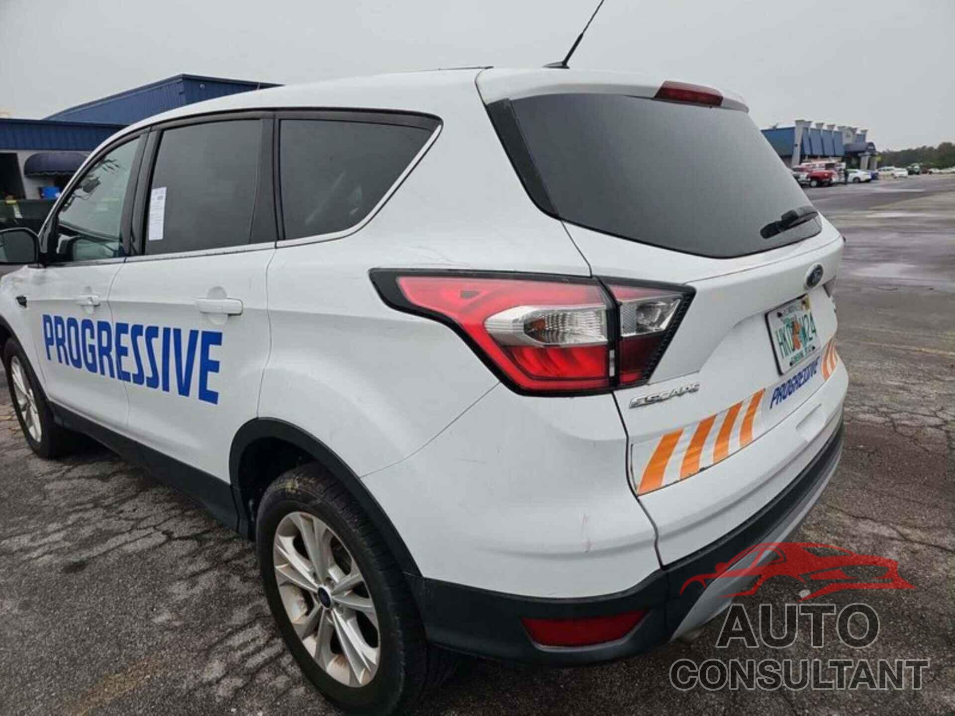 FORD ESCAPE 2017 - 1FMCU0GD7HUD78598
