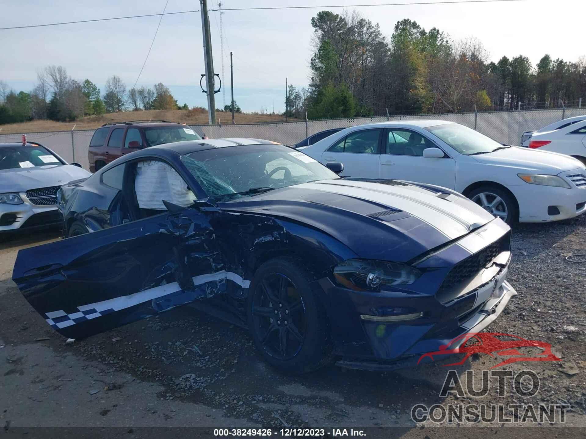 FORD MUSTANG 2018 - 1FA6P8TH6J5135256
