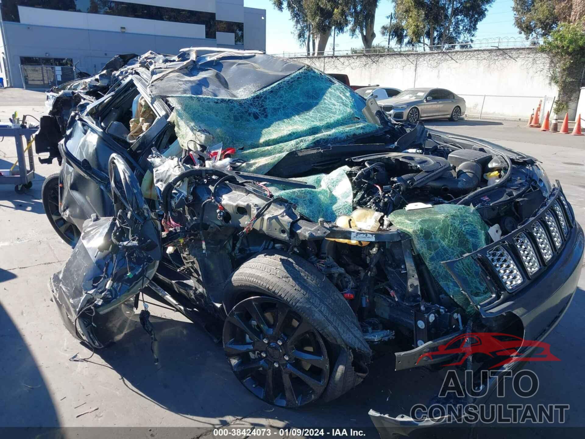 JEEP GRAND CHEROKEE 2018 - 1C4RJEAG7JC252714