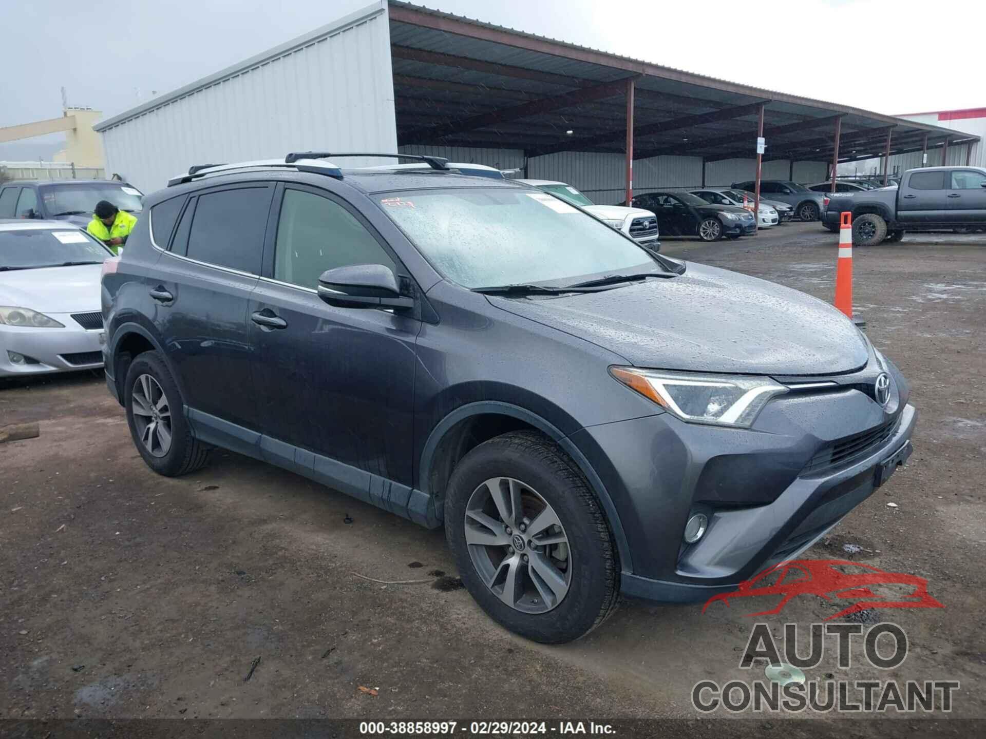 TOYOTA RAV4 2016 - JTMWFREV9GJ078184