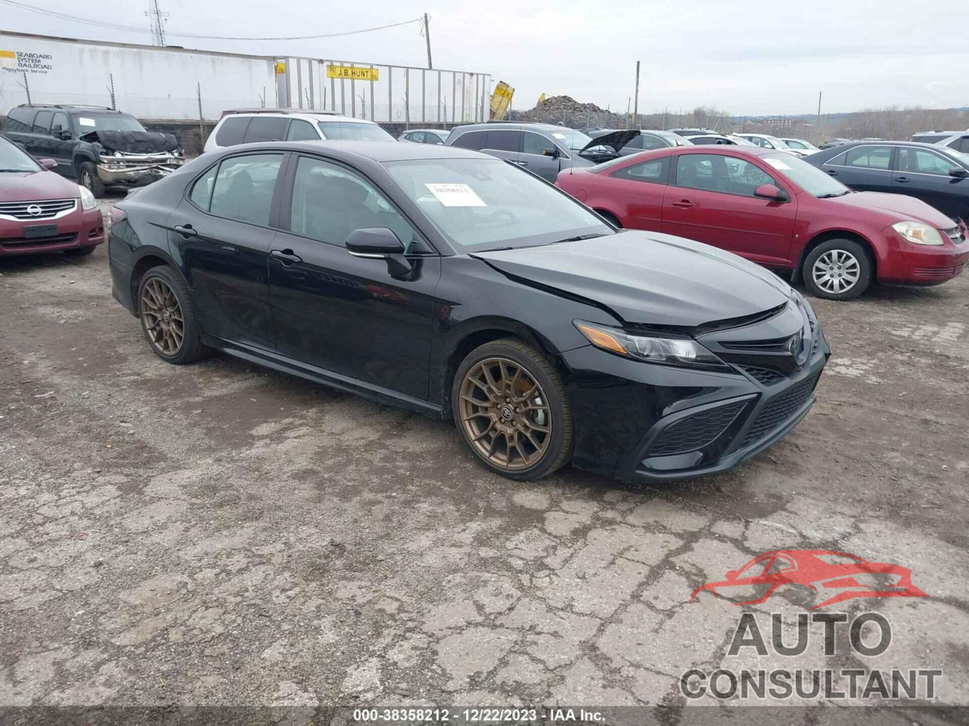 TOYOTA CAMRY 2023 - 4T1G11AK4PU117273