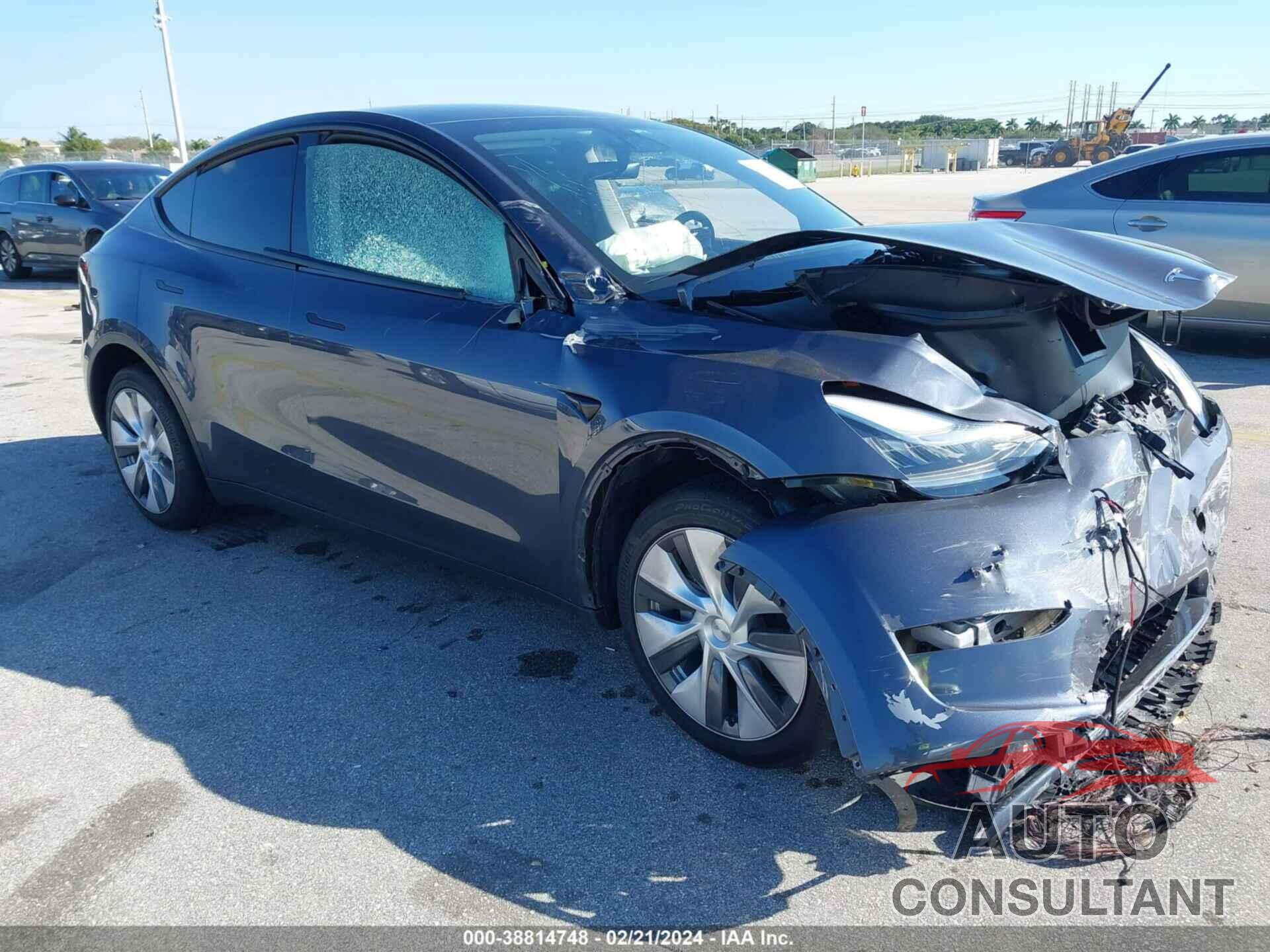 TESLA MODEL Y 2023 - 7SAYGDEE8PA048318