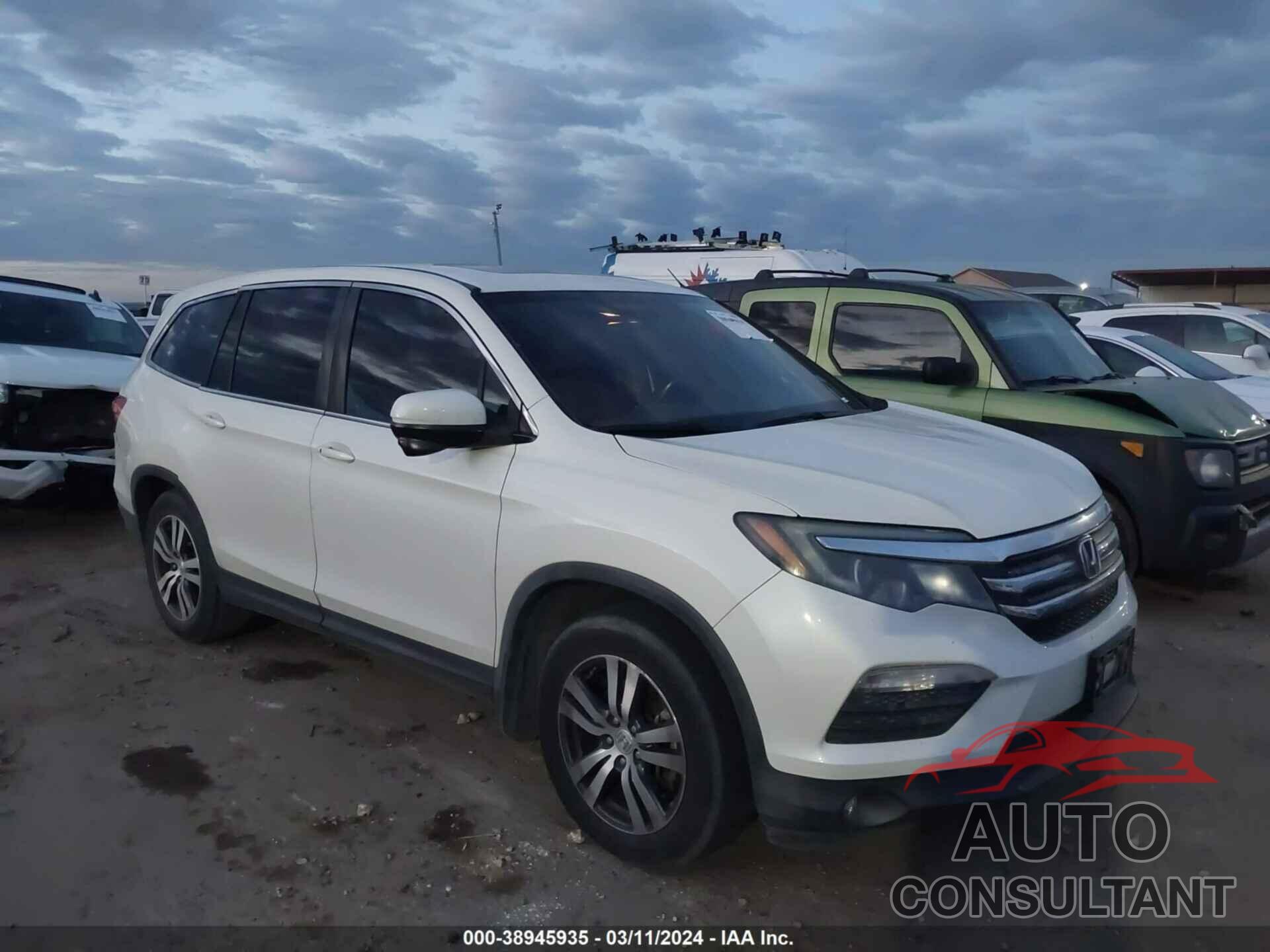 HONDA PILOT 2016 - 5FNYF5H5XGB018631