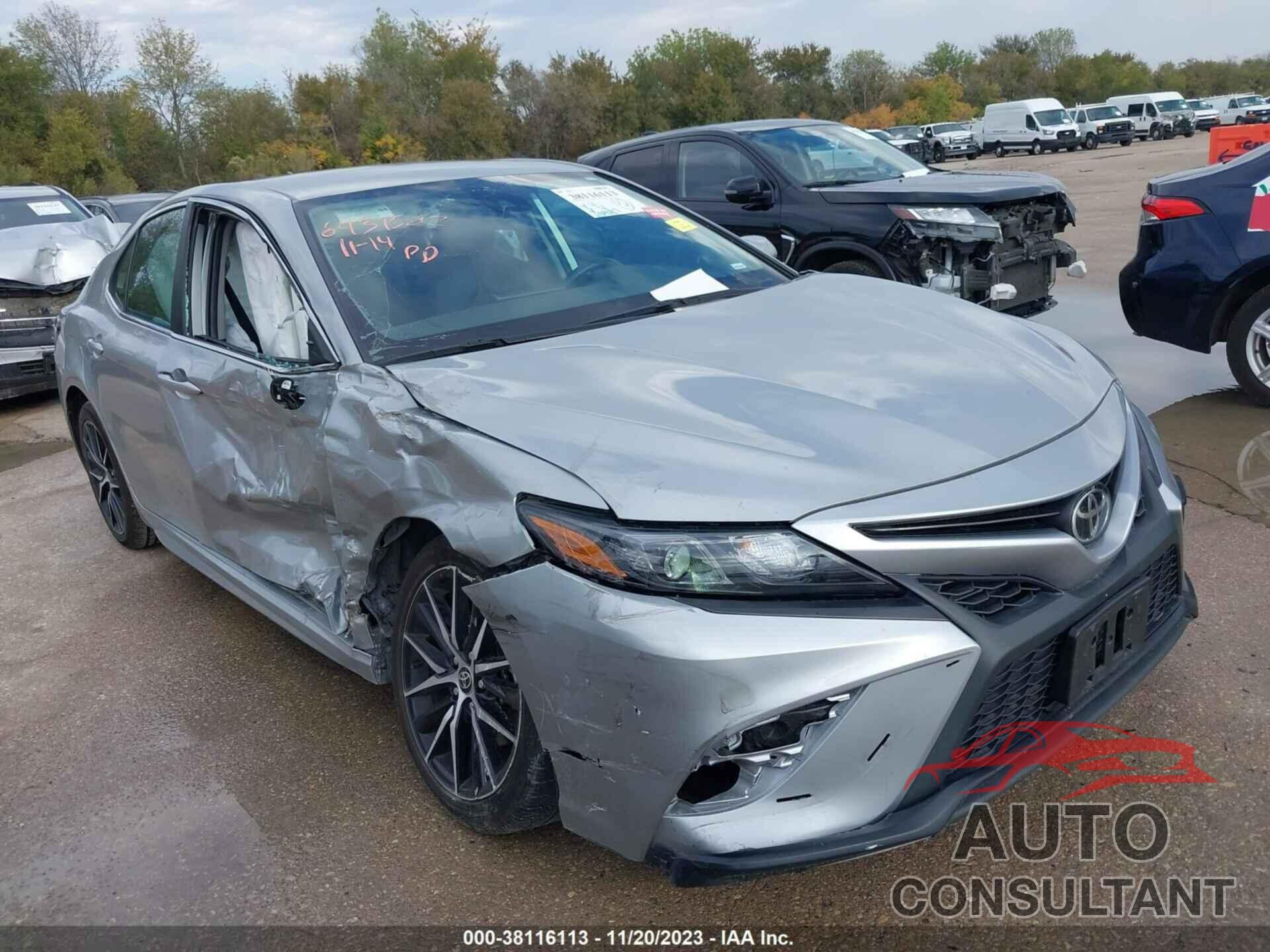 TOYOTA CAMRY 2021 - 4T1G11AKXMU475327
