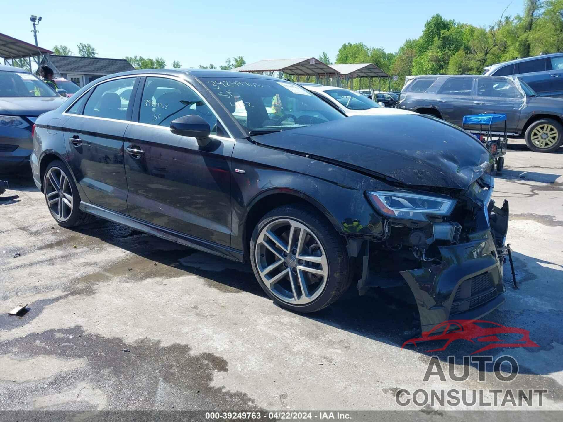 AUDI A3 2019 - WAUJEGFF0K1017272