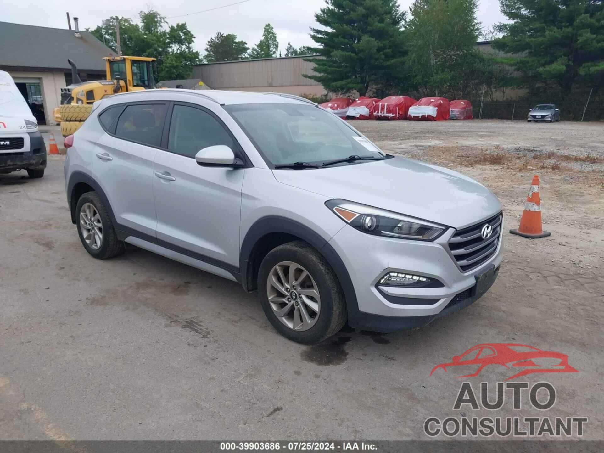 HYUNDAI TUCSON 2017 - KM8J3CA48HU586087