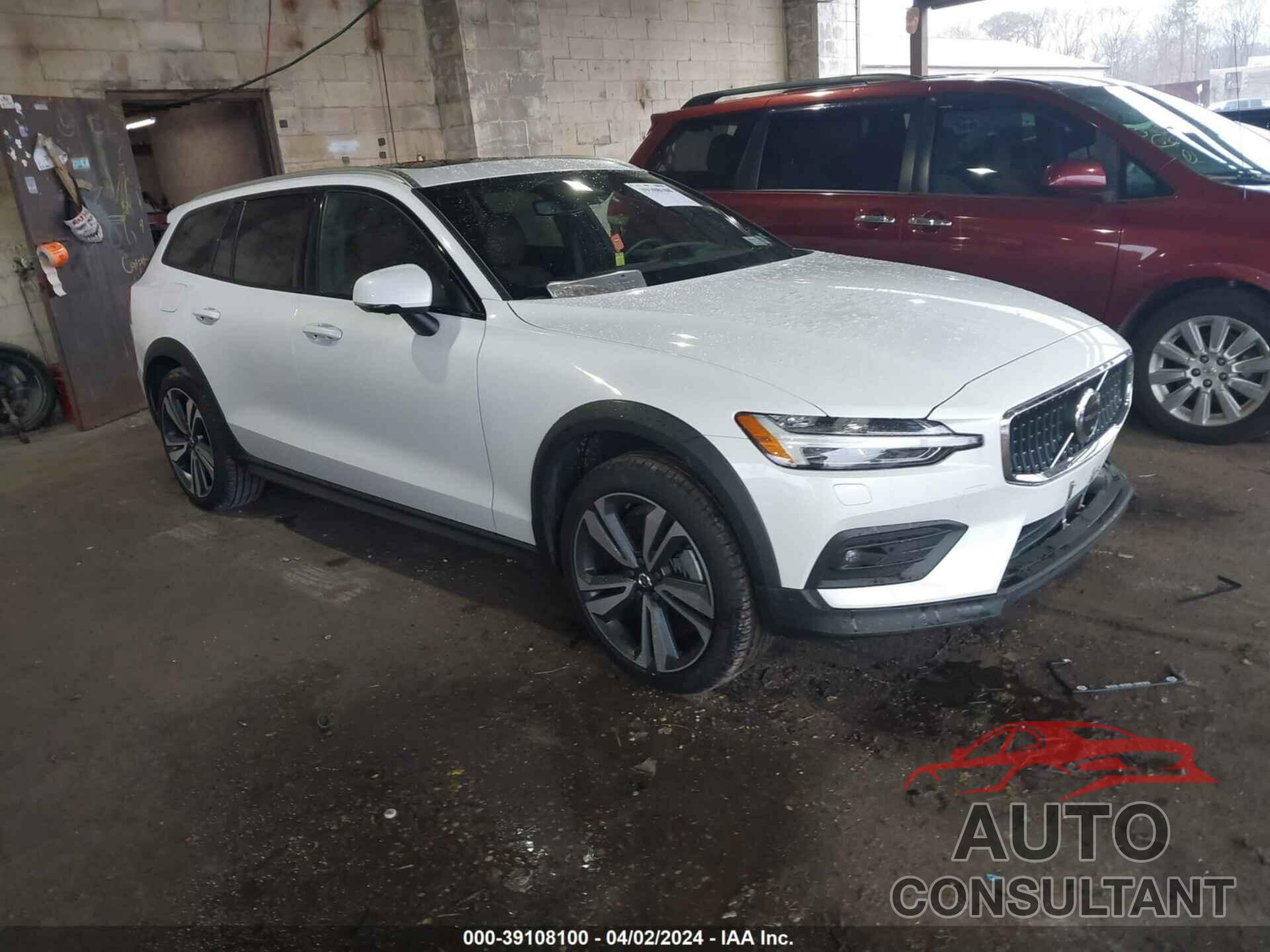 VOLVO V60 CROSS COUNTRY 2023 - YV4L12WZ6P2106296