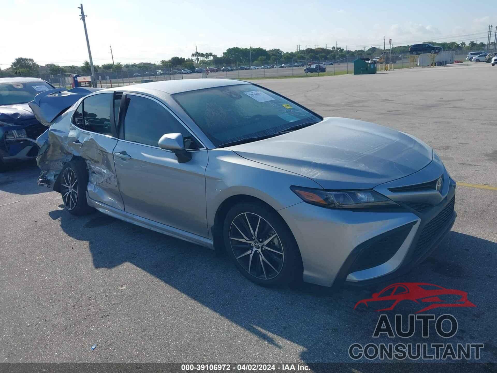 TOYOTA CAMRY 2024 - 4T1G11AK3RU212362