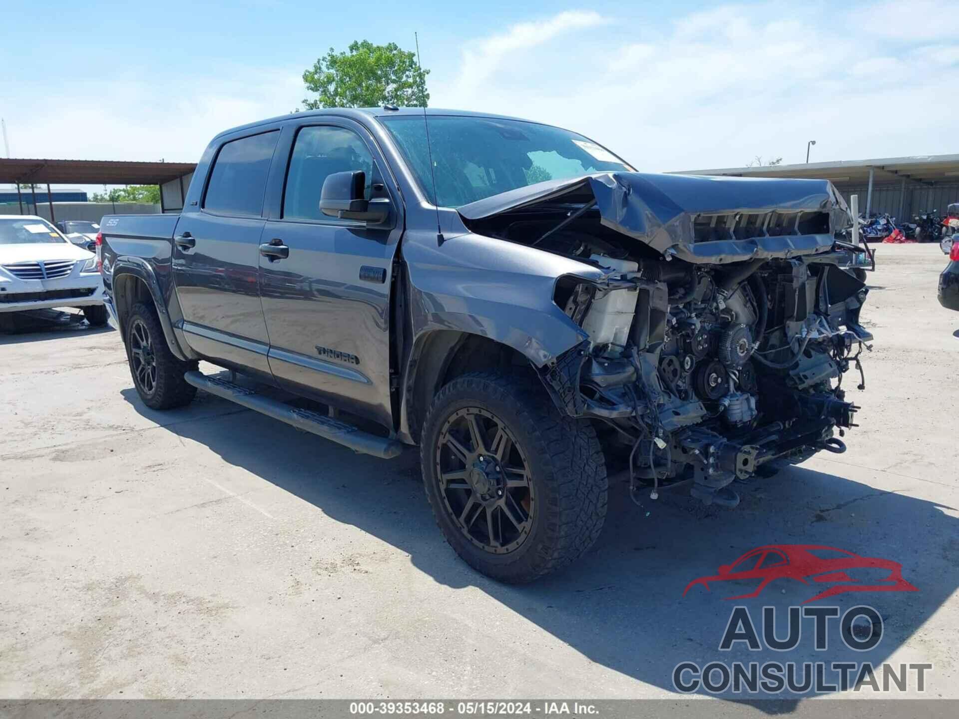 TOYOTA TUNDRA 2019 - 5TFDY5F1XKX864796